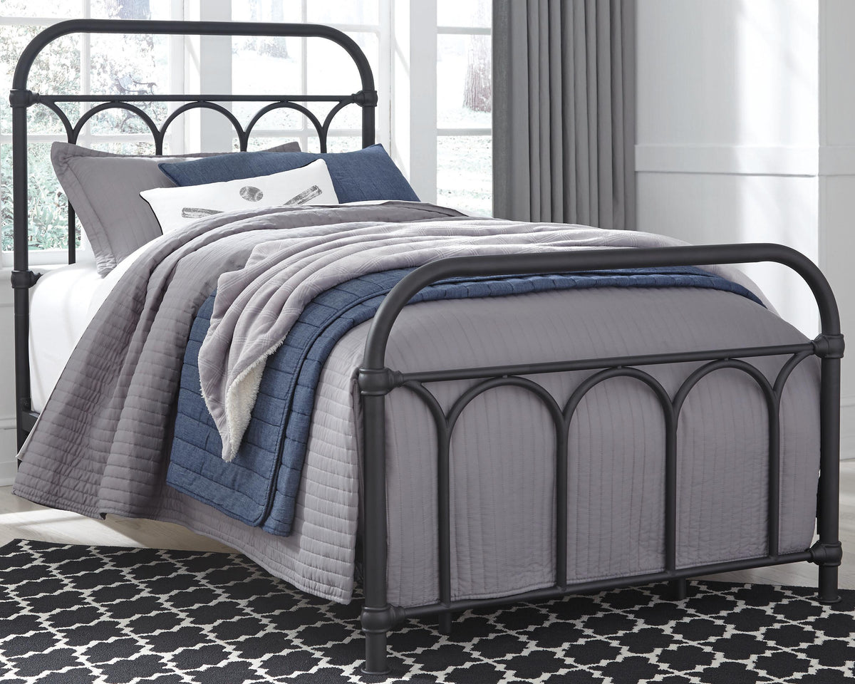 Nashburg Bed by Ashley - image 4