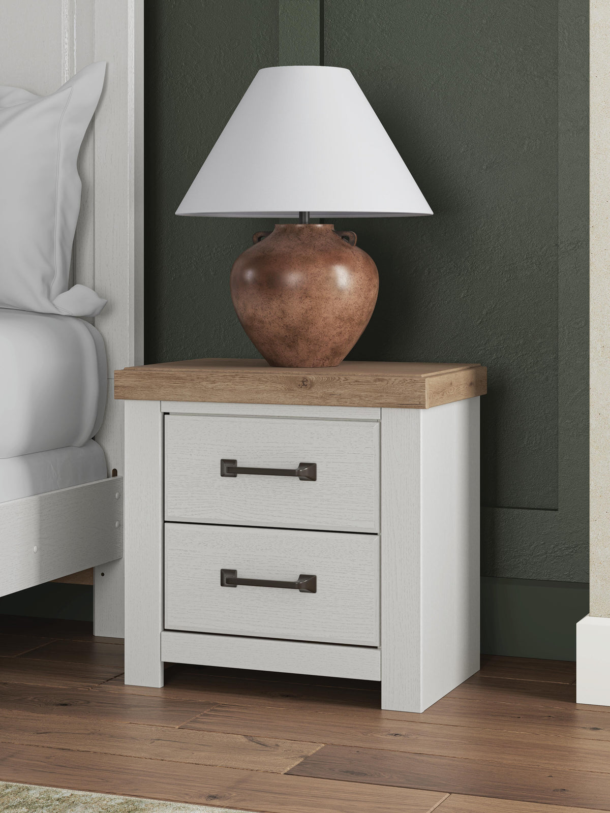 Savonport Nightstands