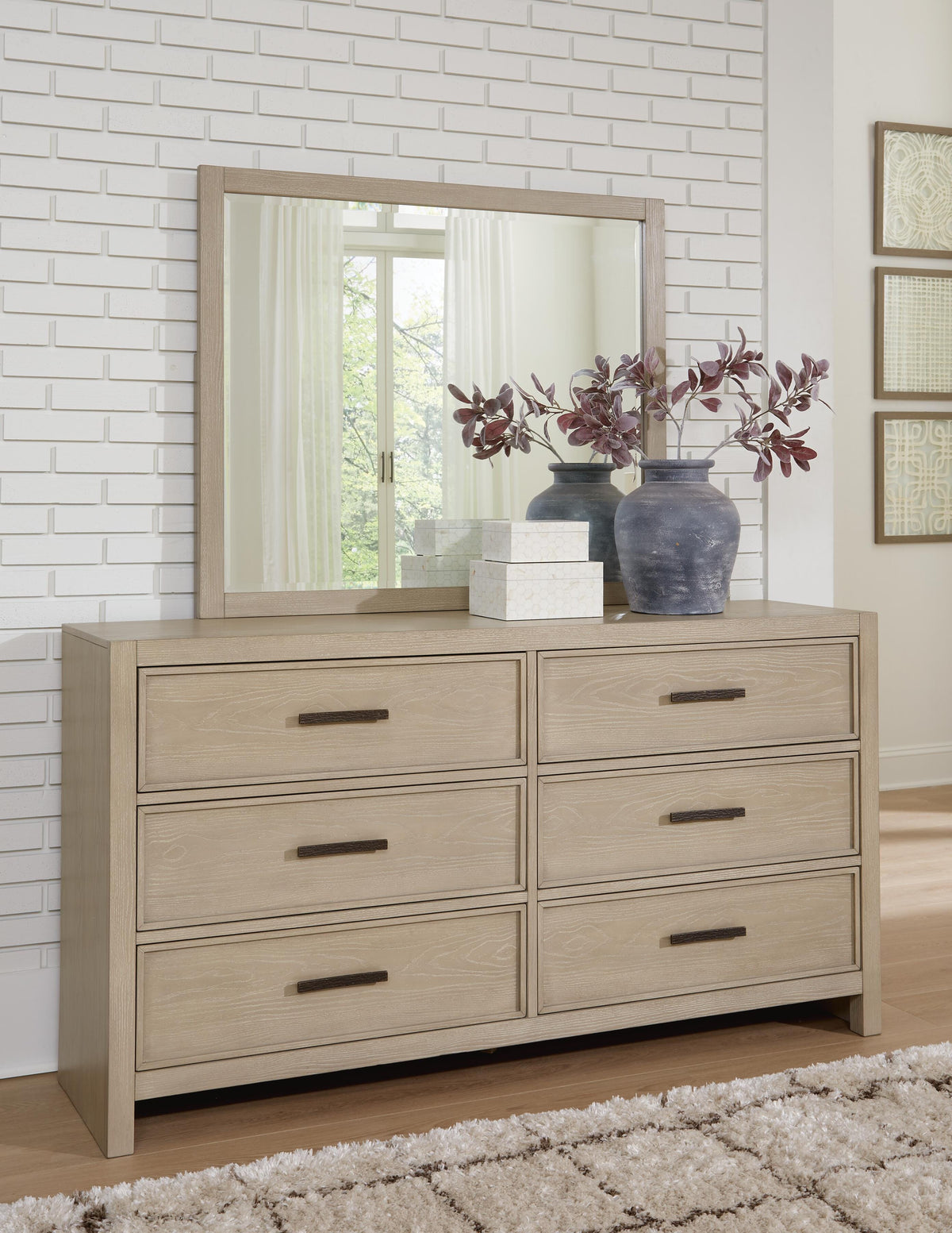 Calmoro Bedroom Sets