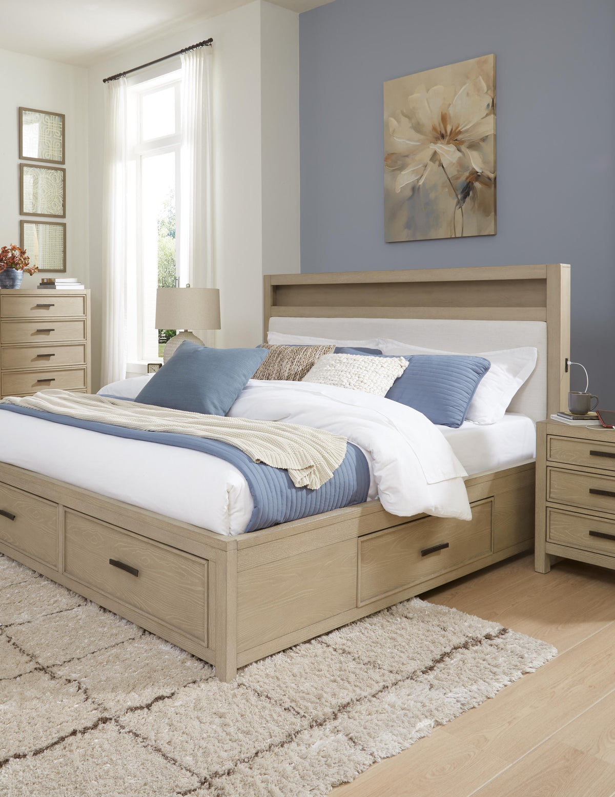 Calmoro Bedroom Sets