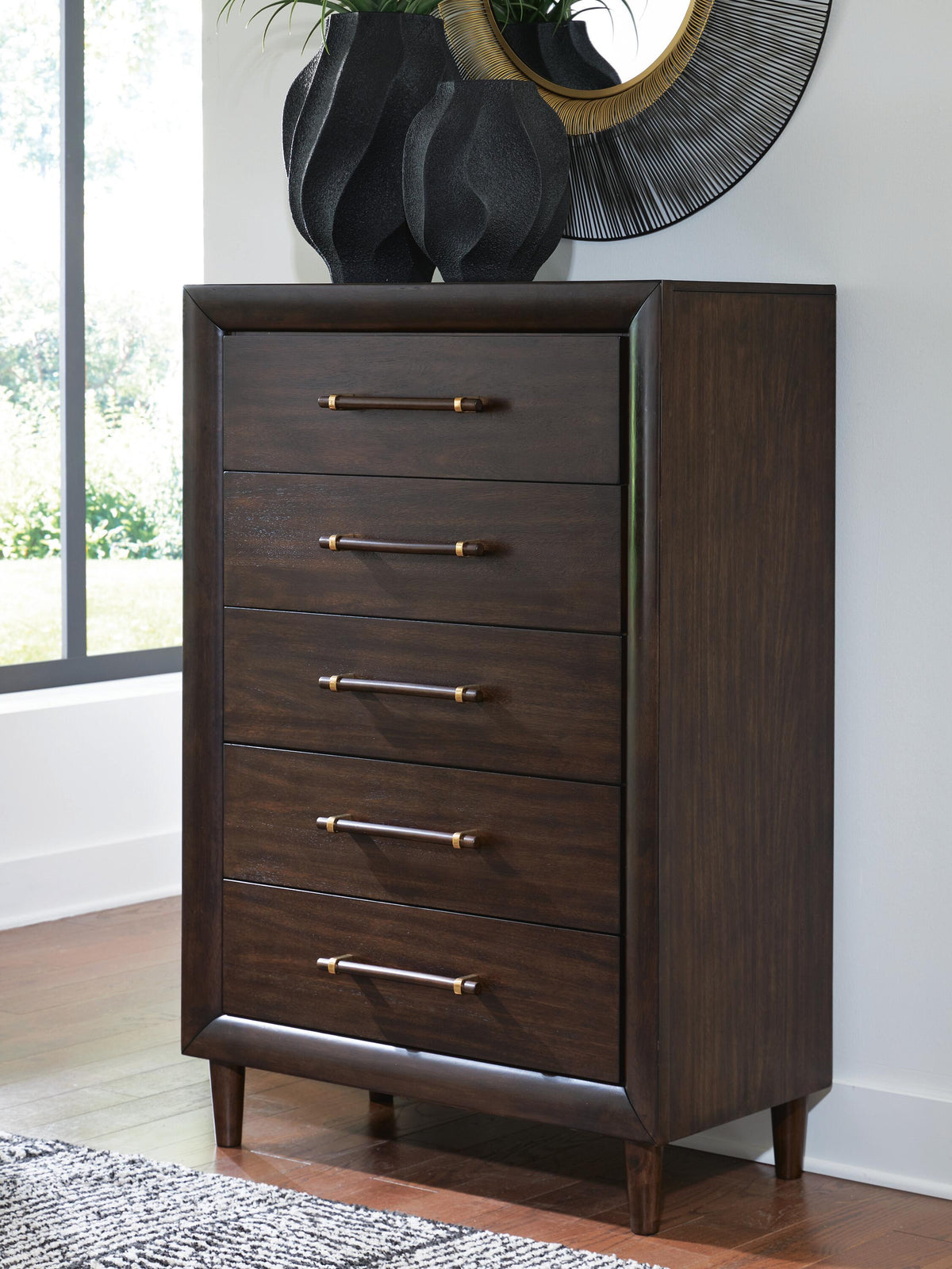 Dantenton Chests
