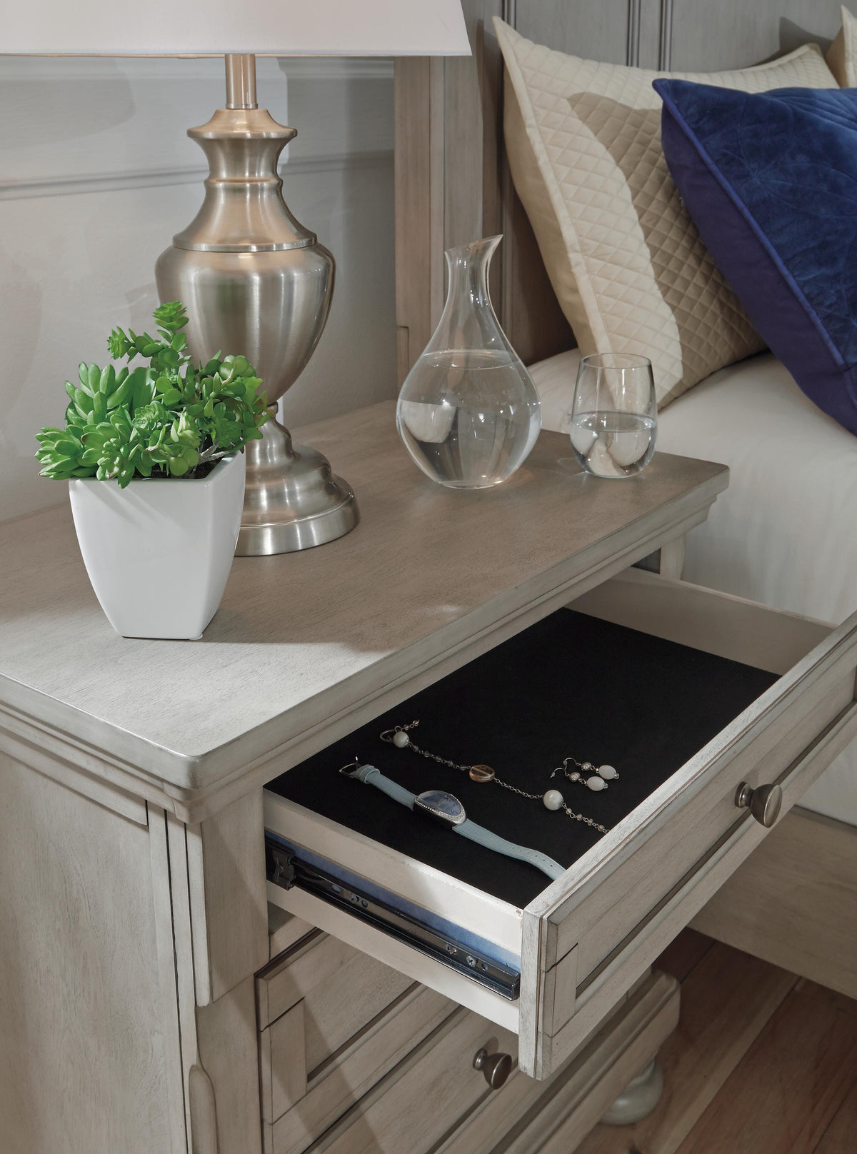 Lettner Nightstands