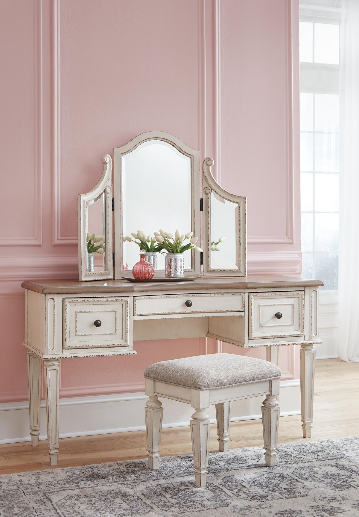 Realyn Makeup Vanity Sets