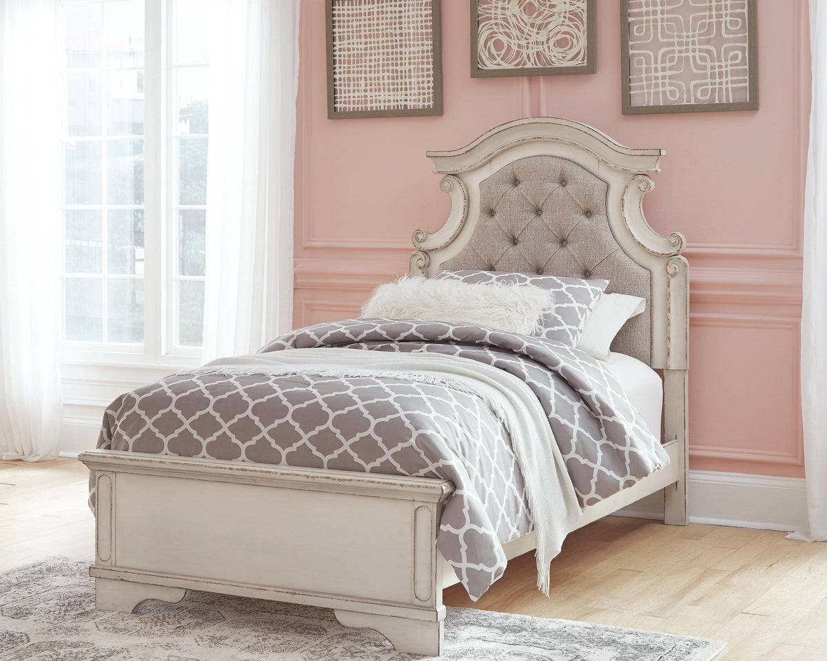 Realyn Beds