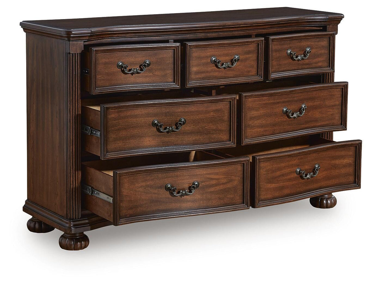 Lavinton Dresser by Ashley - image 3