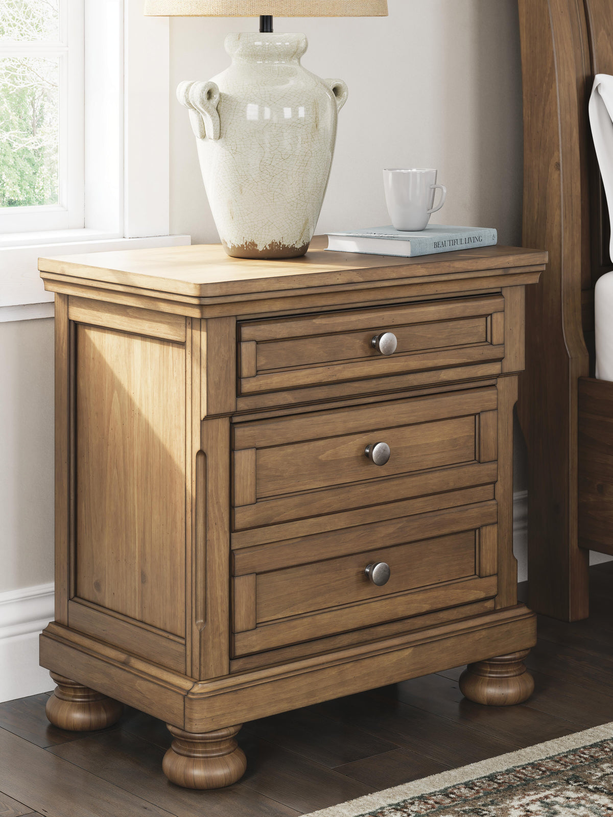 Feddinger Nightstands
