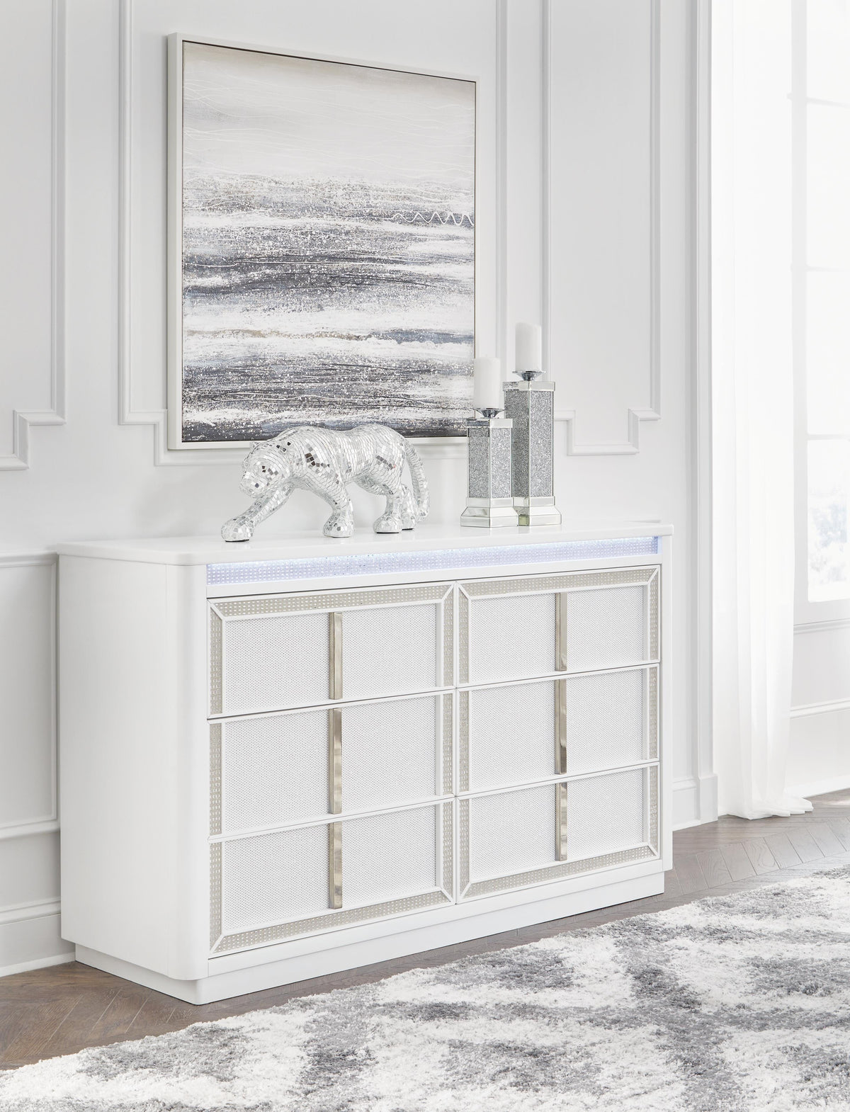 Chalanna Dressers