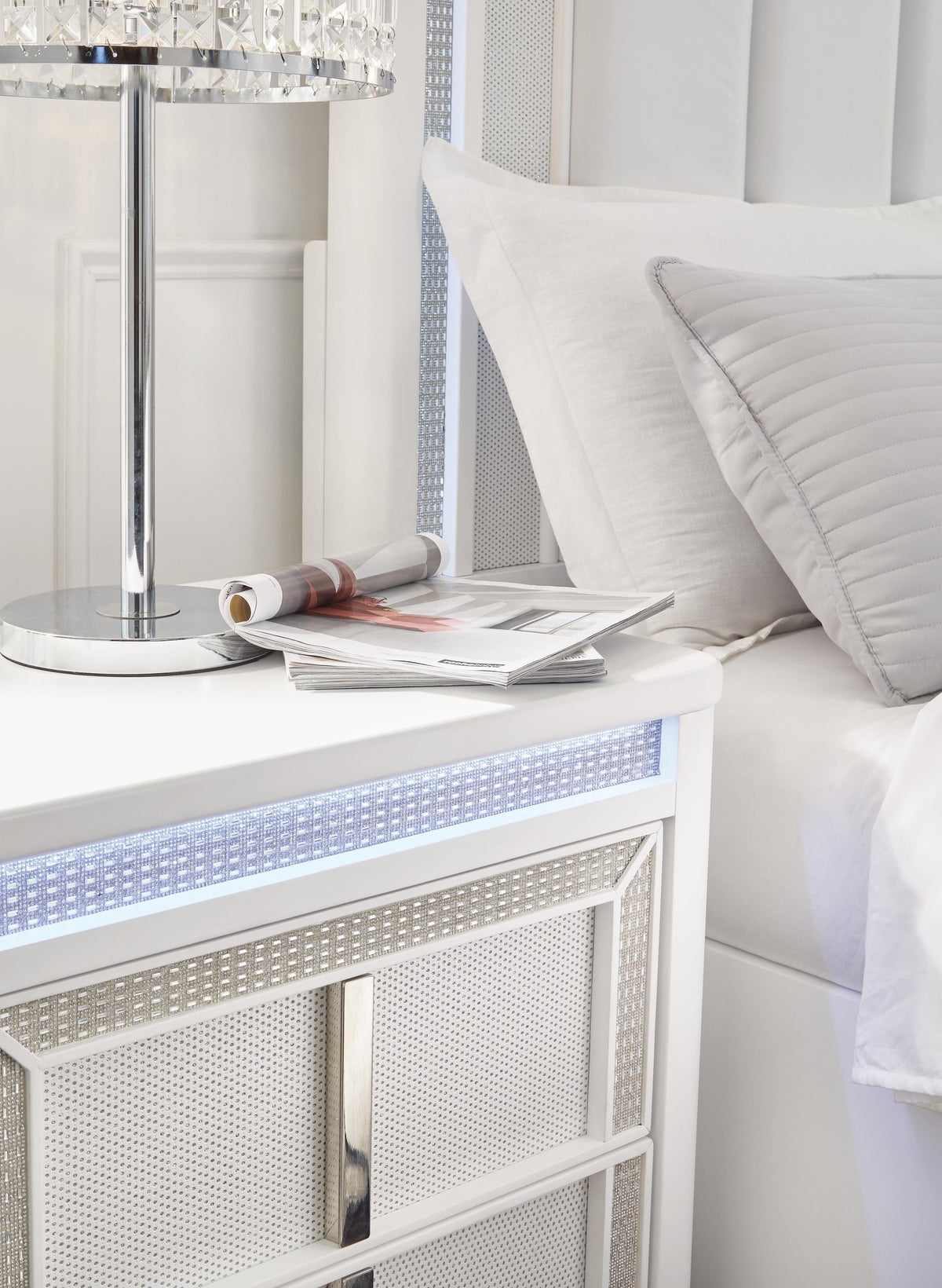 Chalanna Nightstands
