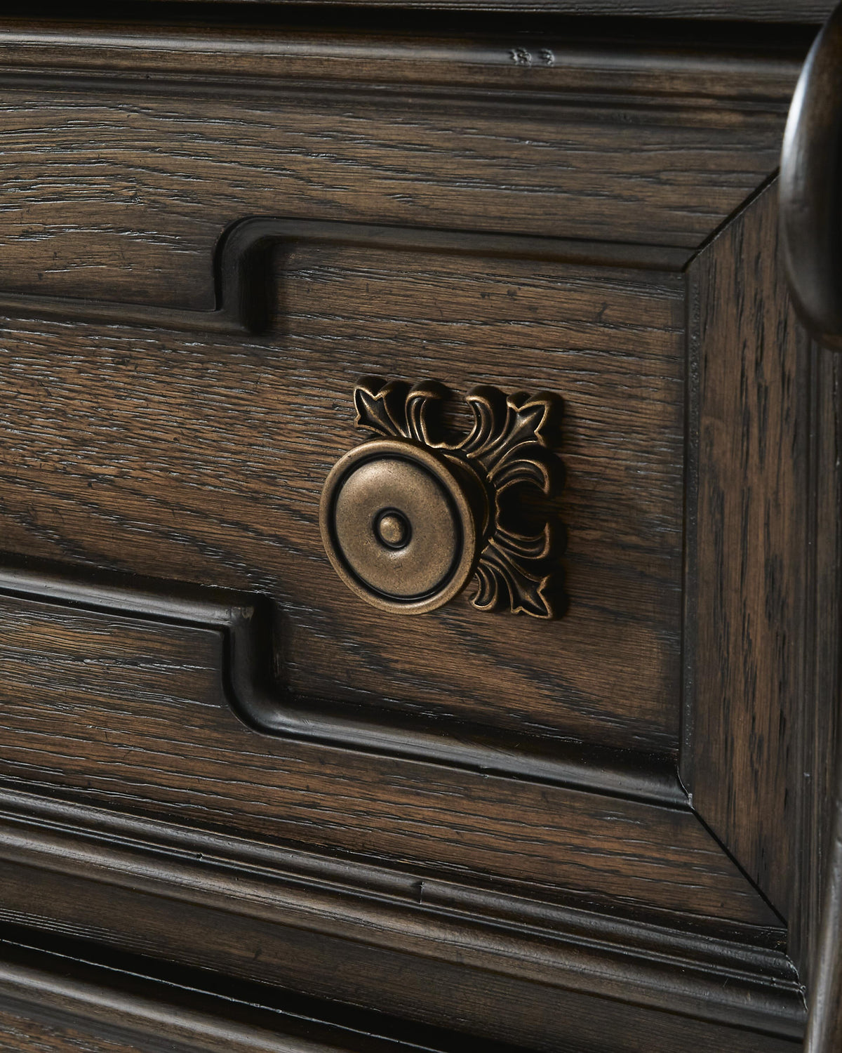 Maylee Chests