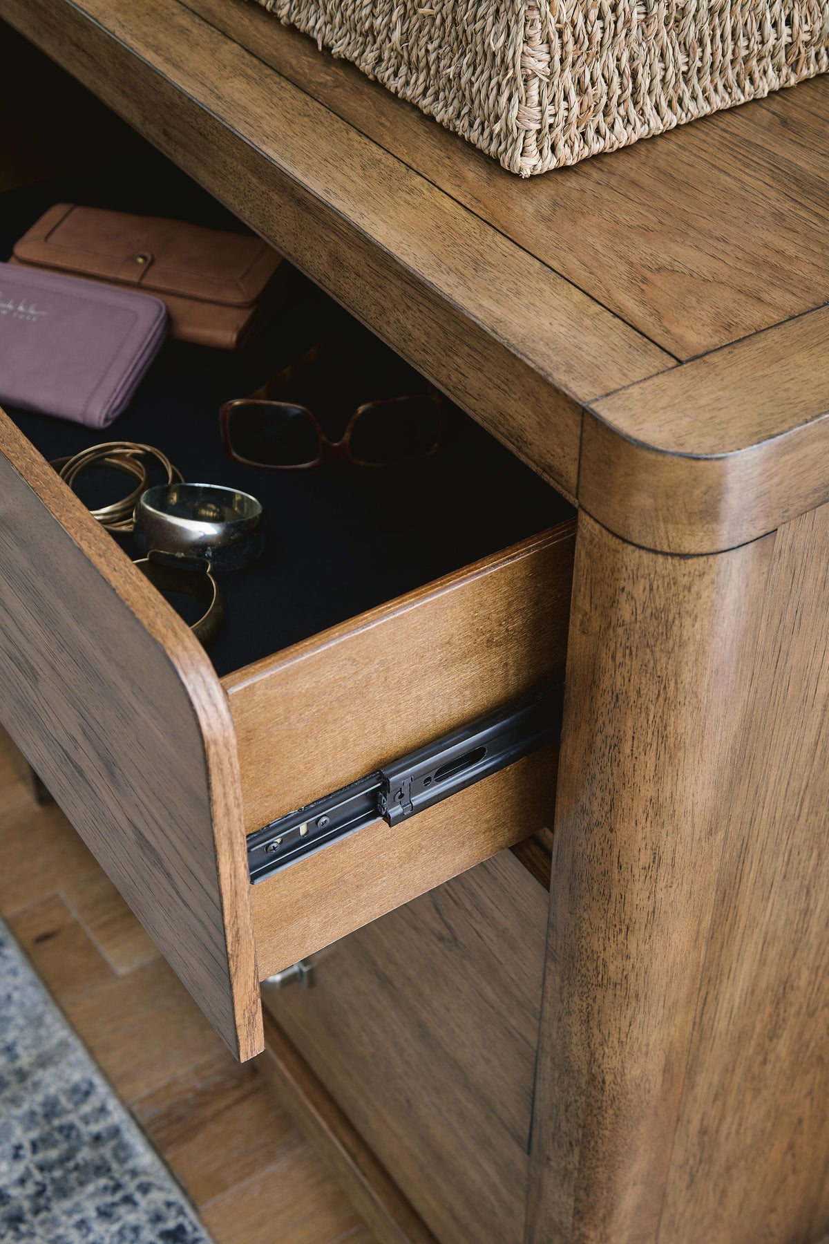 Cabalynn Dresser with Mirrors