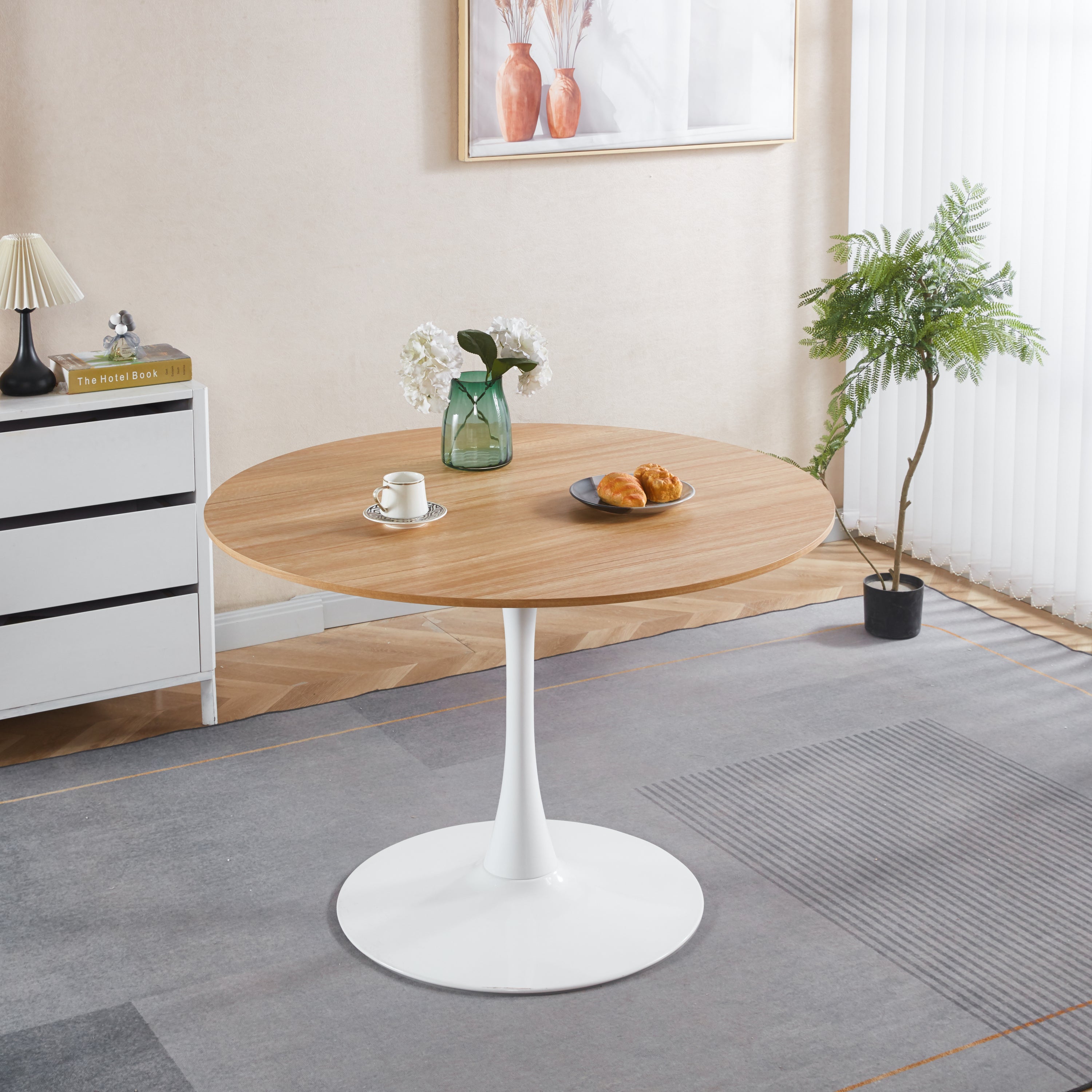 Contor Mid-Century Modern Round Dining Table