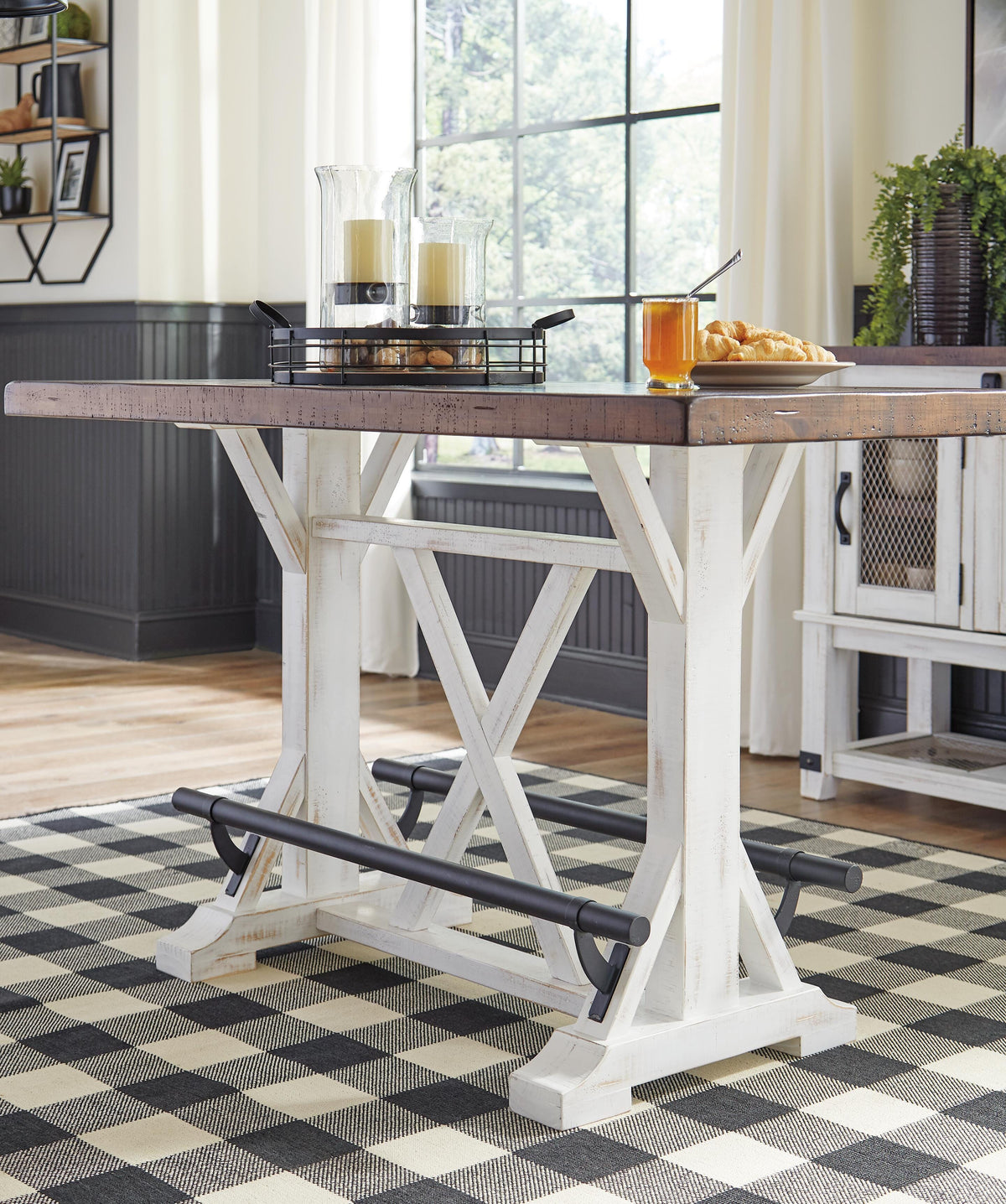 Valebeck Dining Sets
