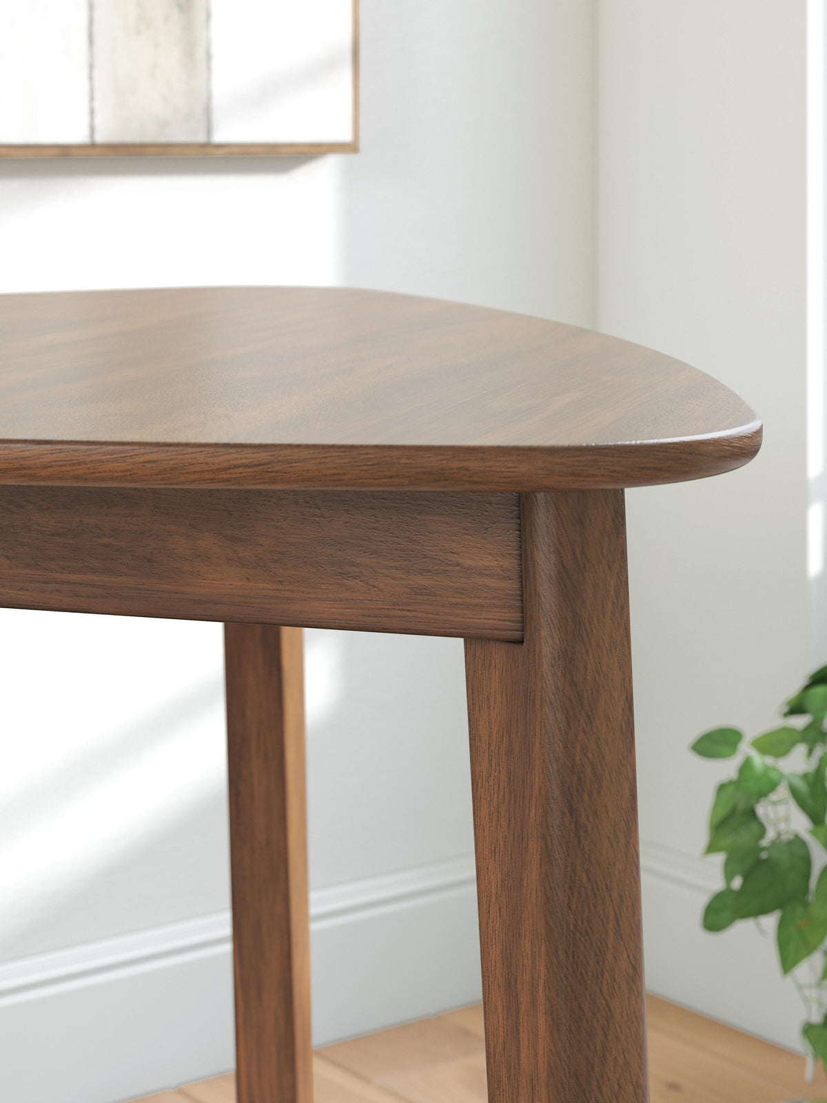 Tameride Dining Tables