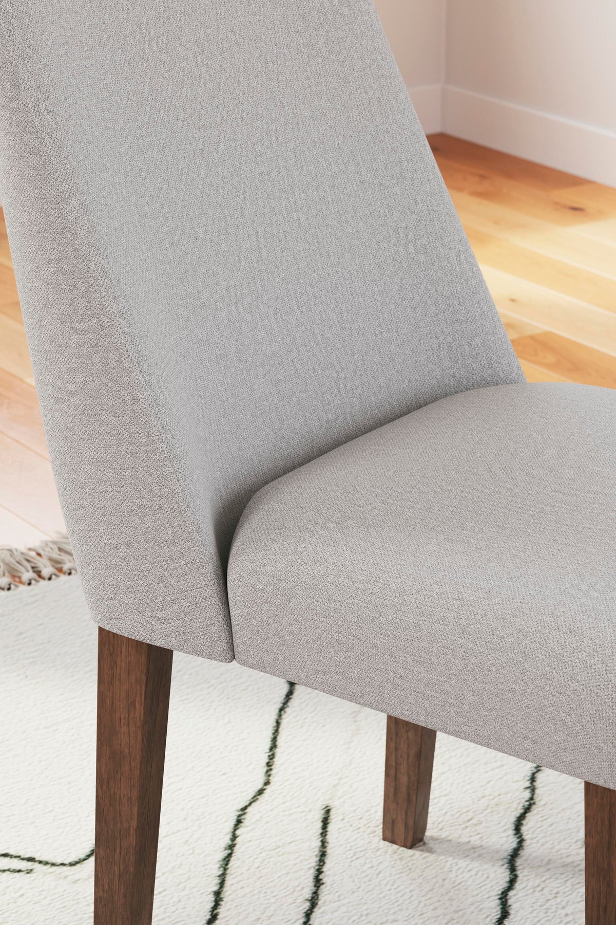 Lyncott Dining Sets