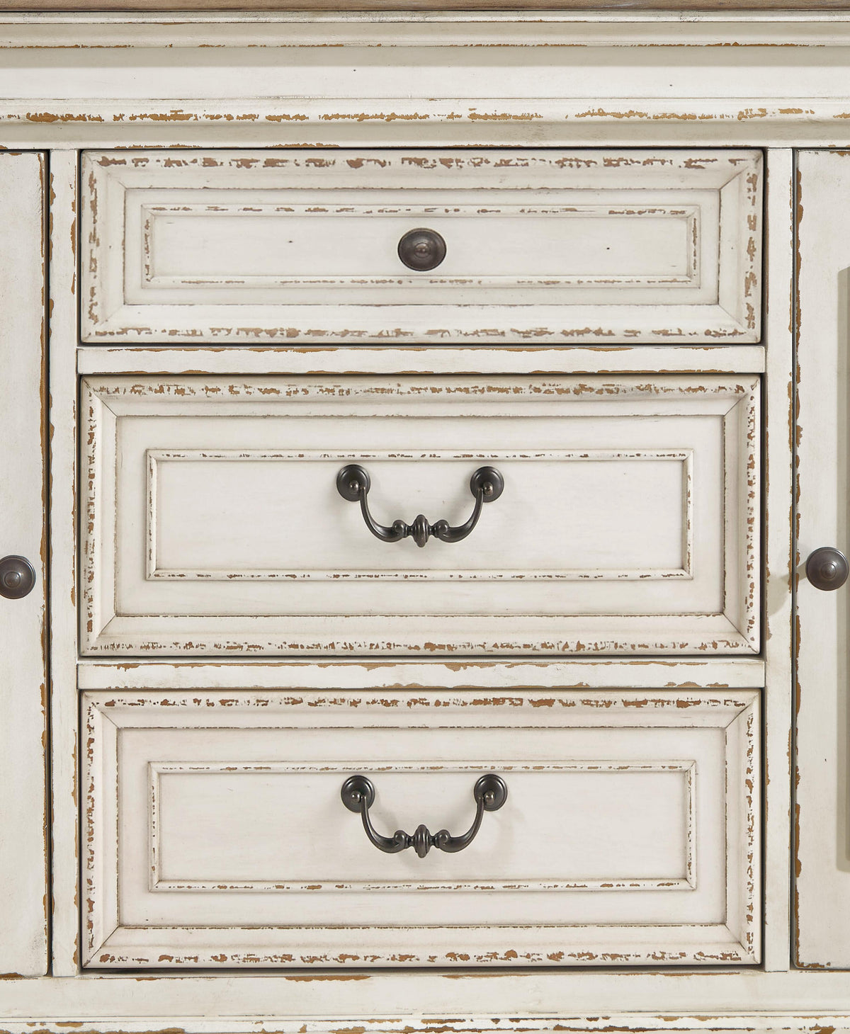 Realyn Sideboards