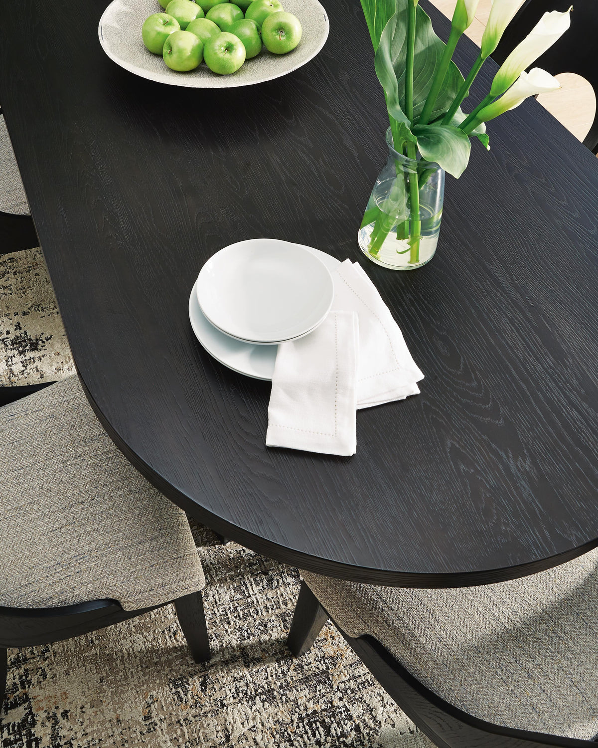 Rowanbeck Dining Sets