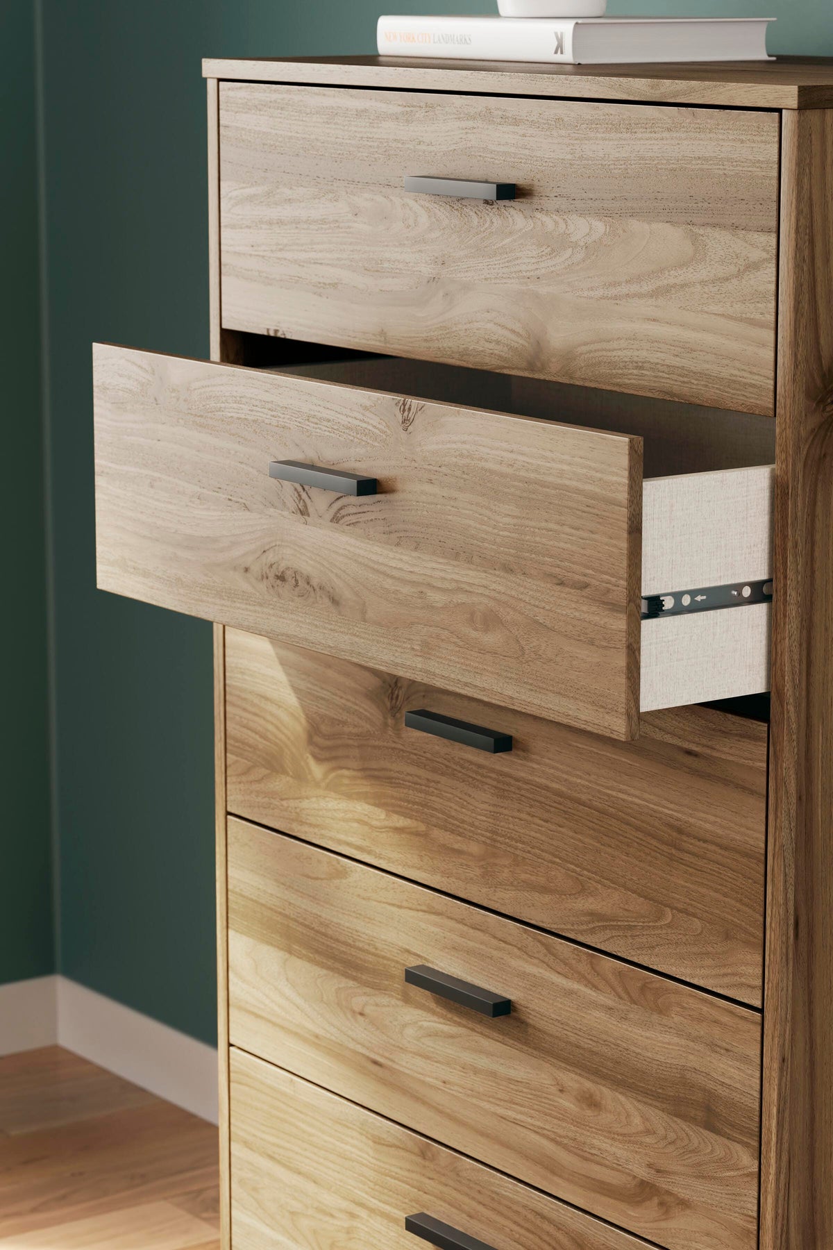 Deanlow Chests
