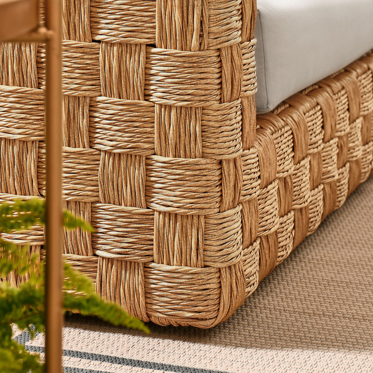 Thames Outdoor Patio Wicker Rattan Loveseat