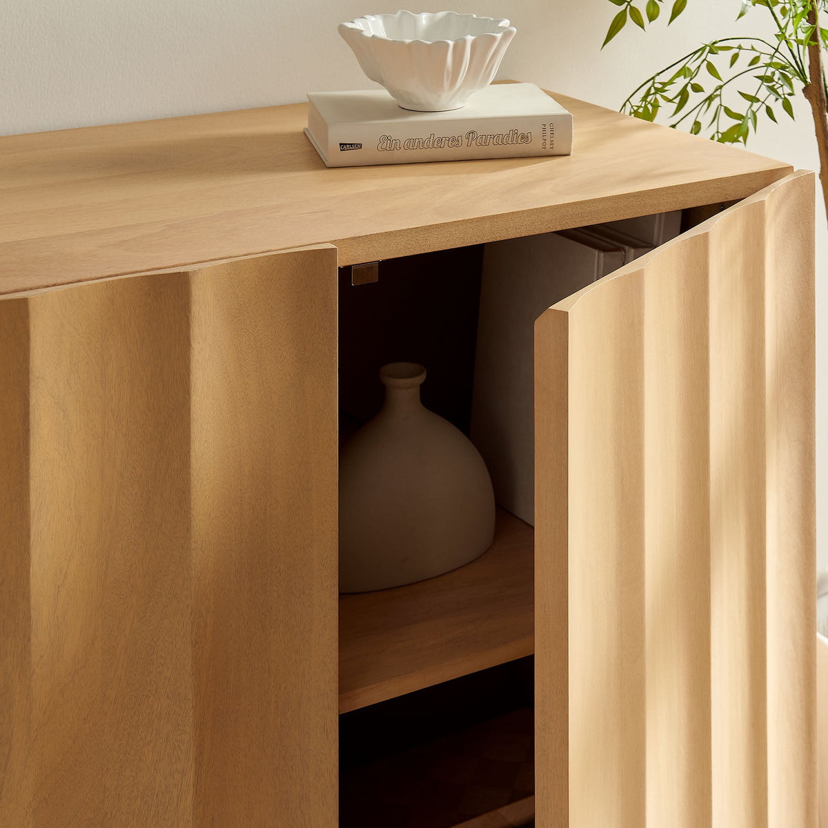 Sorren 54 Inch Scalloped Mango Wood