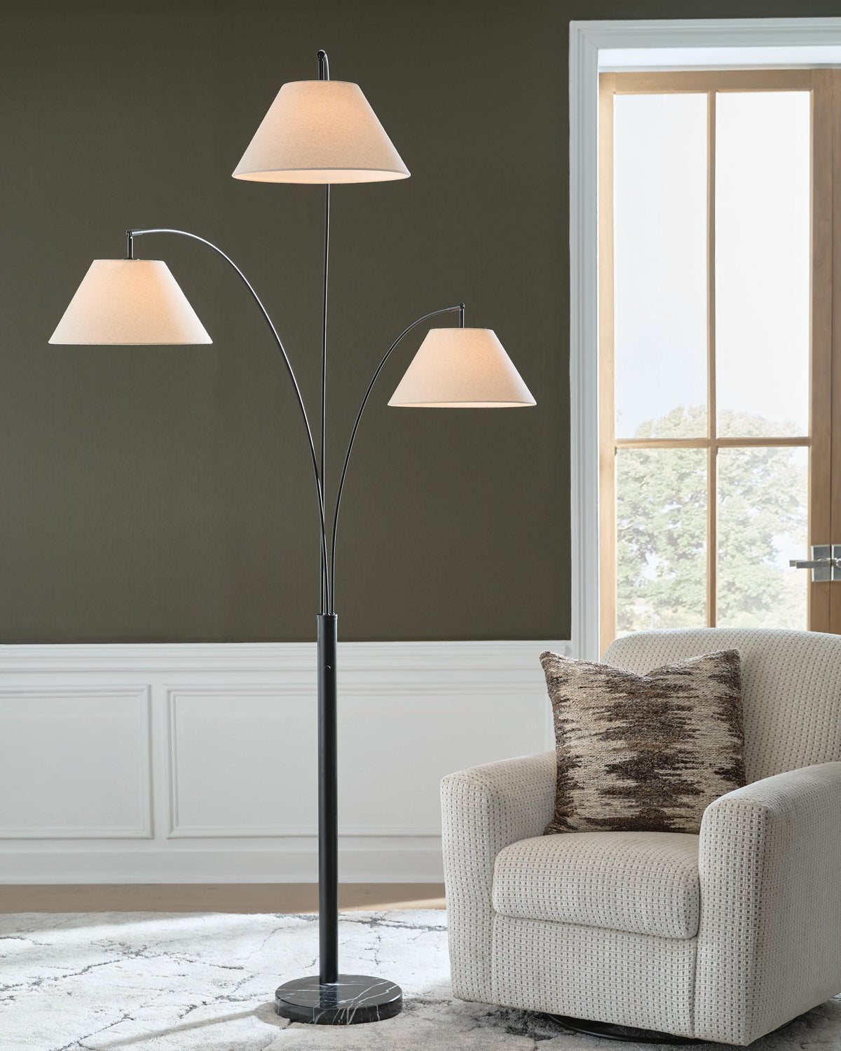 Gibbswellner Floor Lamps
