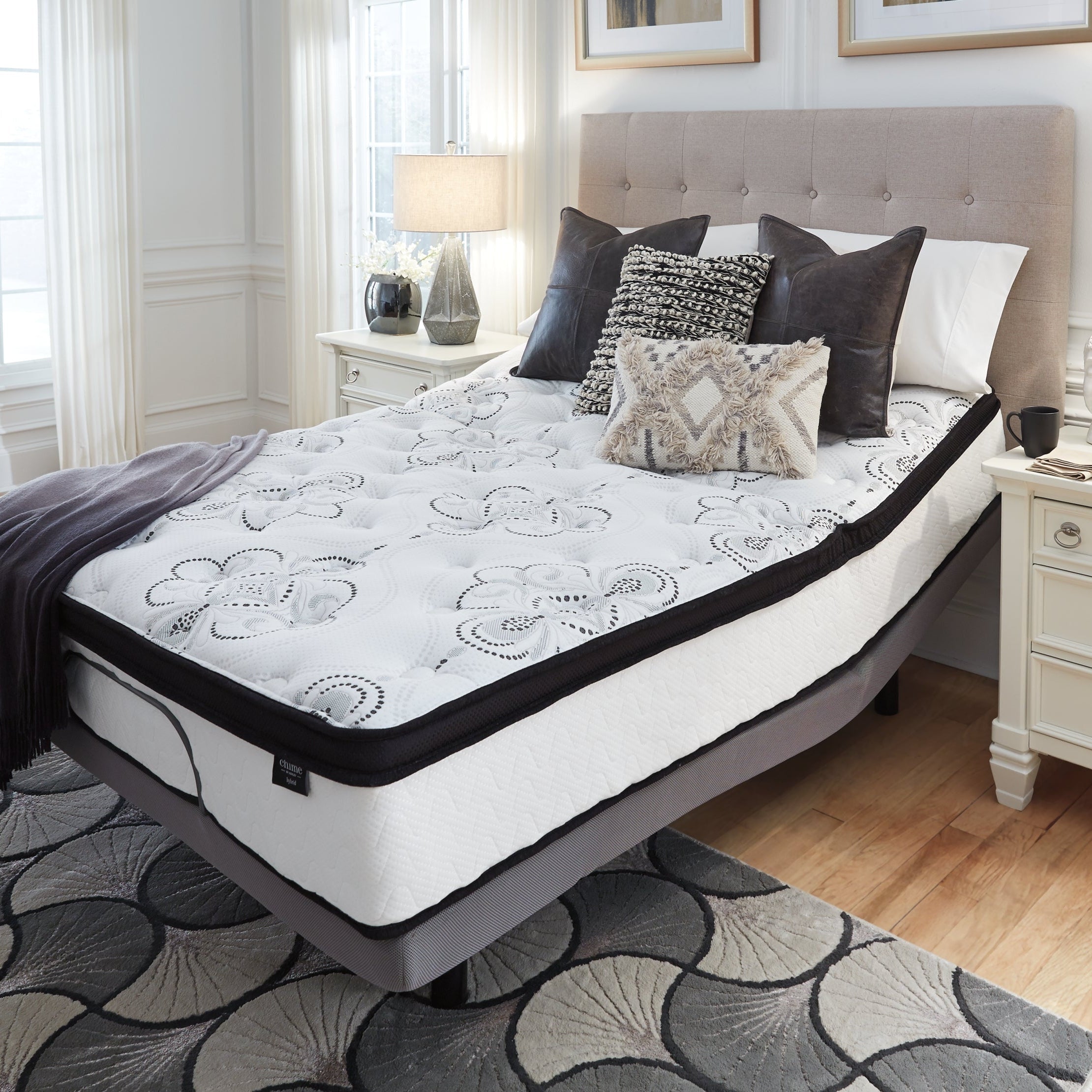 Chime 12 Inch Hybrid Mattress