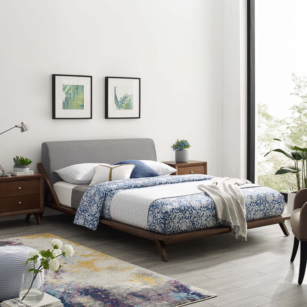 Luella Upholstered Fabric Queen Platform Bed