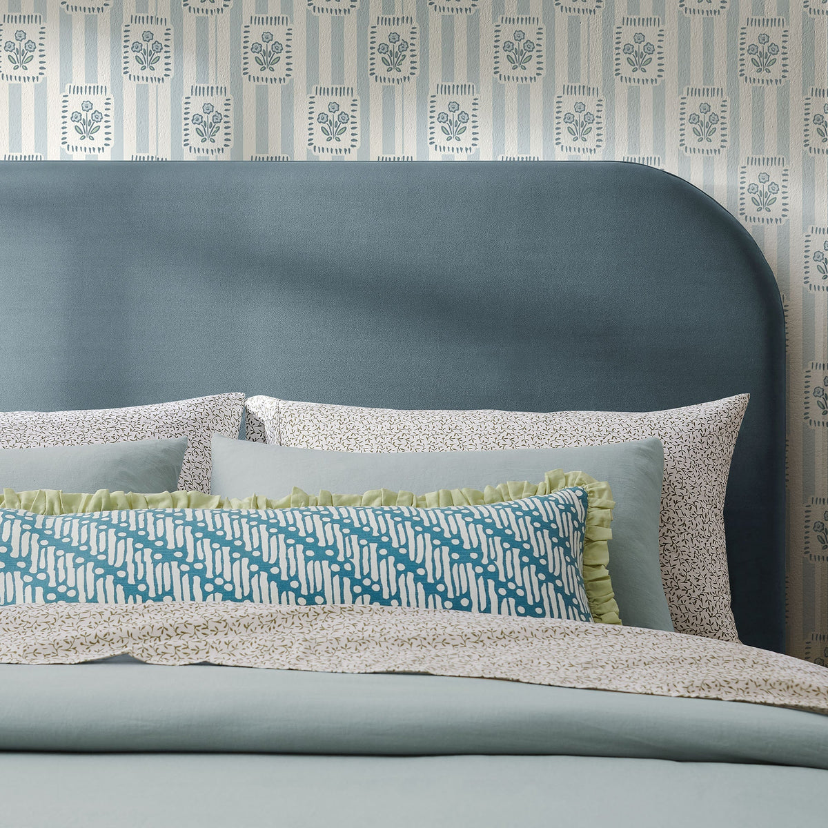 Keynote Full Size Stain-Resistant Performance Velvet Headboard