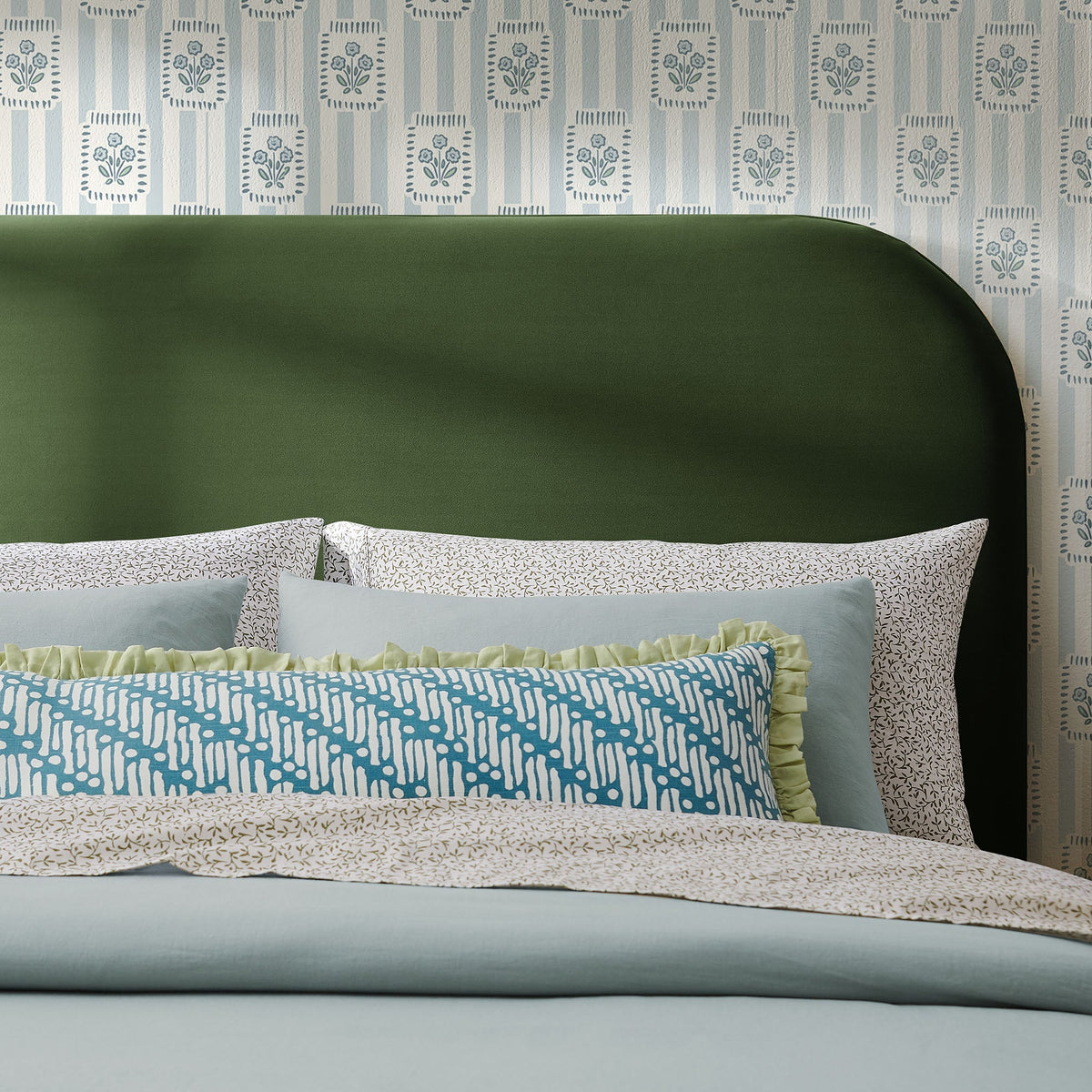 Keynote King Size Stain-Resistant Performance Velvet Headboard