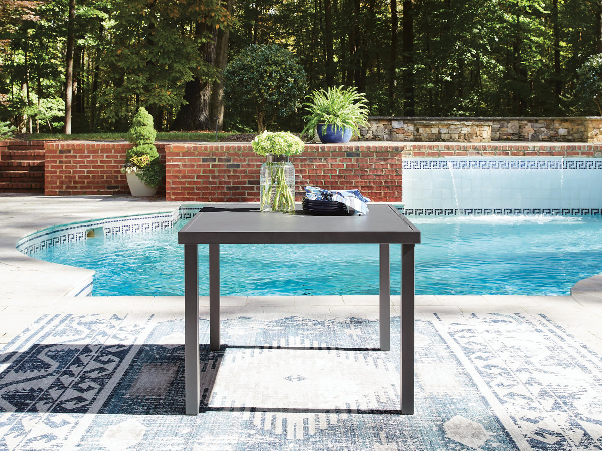 Rocky Dining Tables