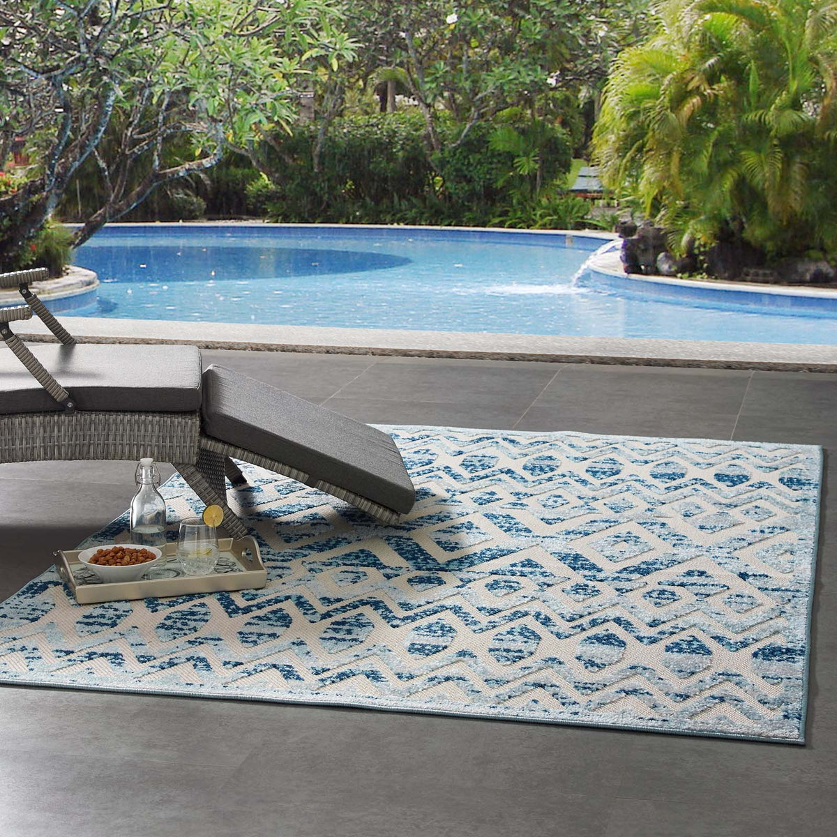 Reflect Tamako Diamond and Chevron Moroccan Trellis Indoor / Outdoor Area Rug - view 15