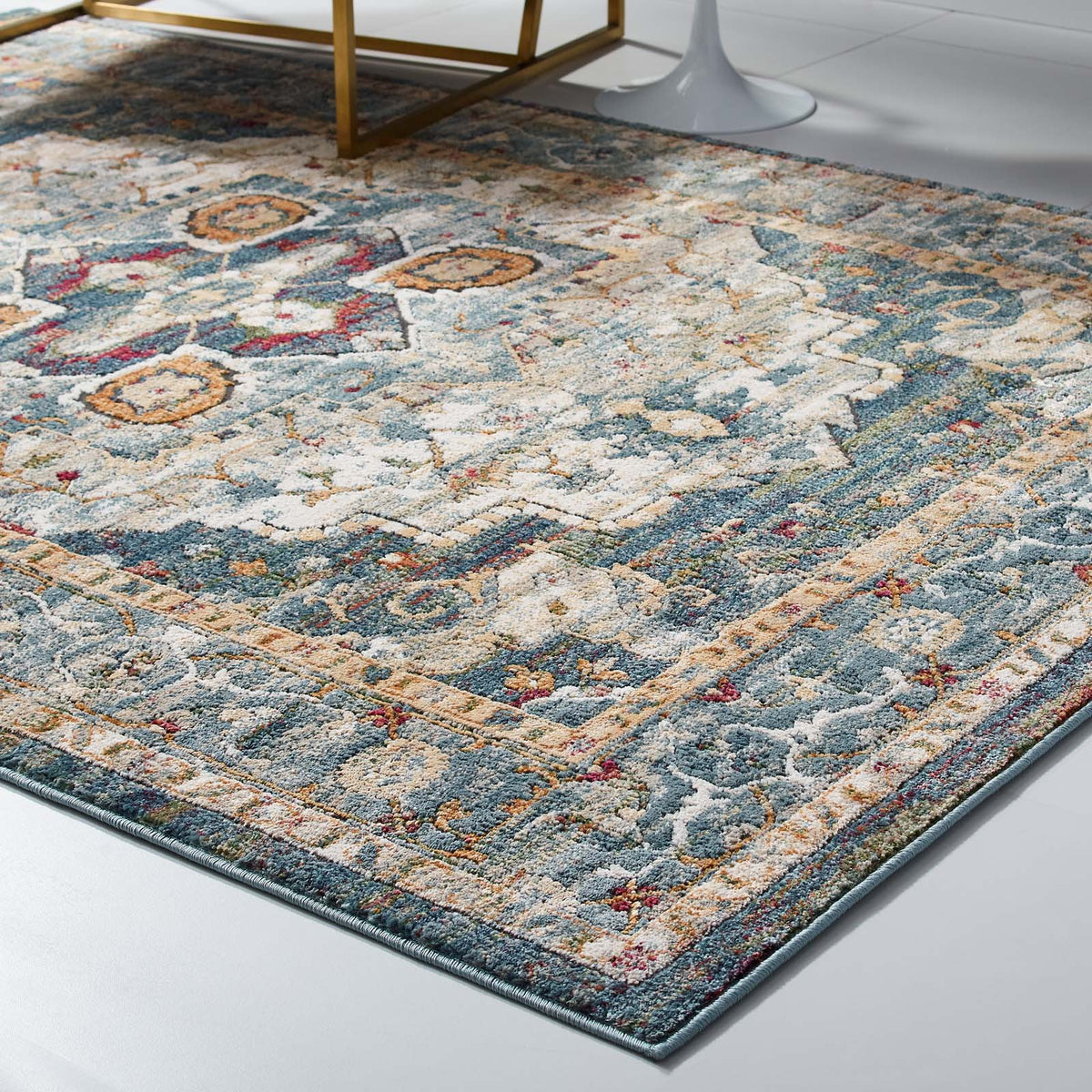 Tribute Diantha Distressed Vintage Floral Vintage Medallion Area Rug