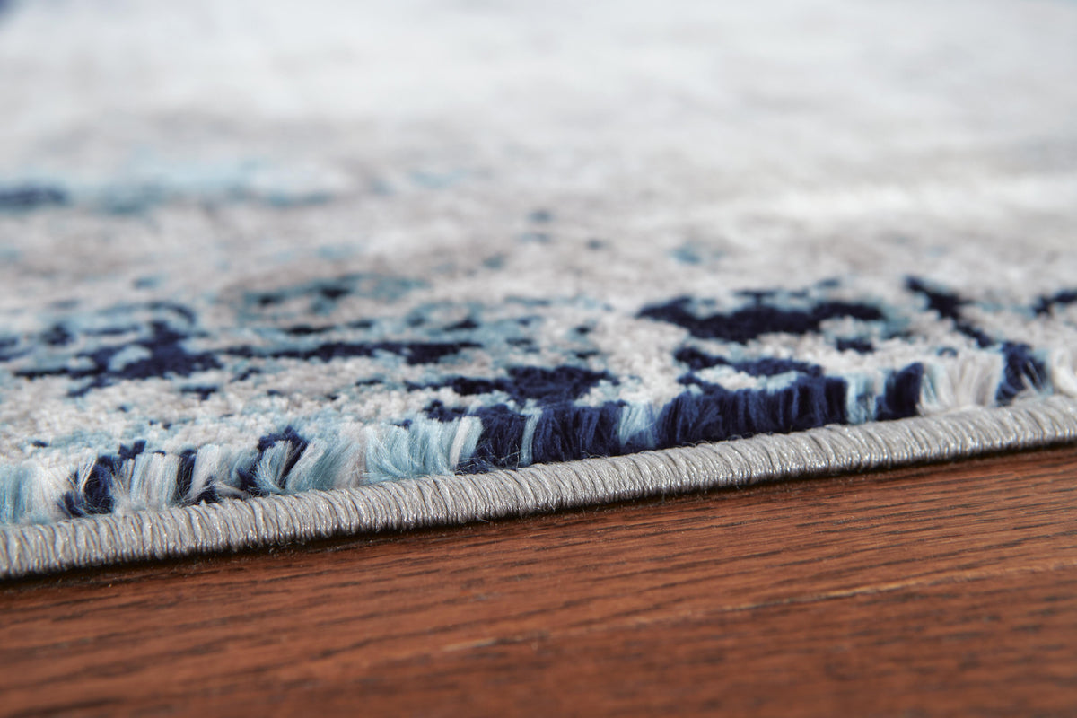 Leonelle Area Rugs