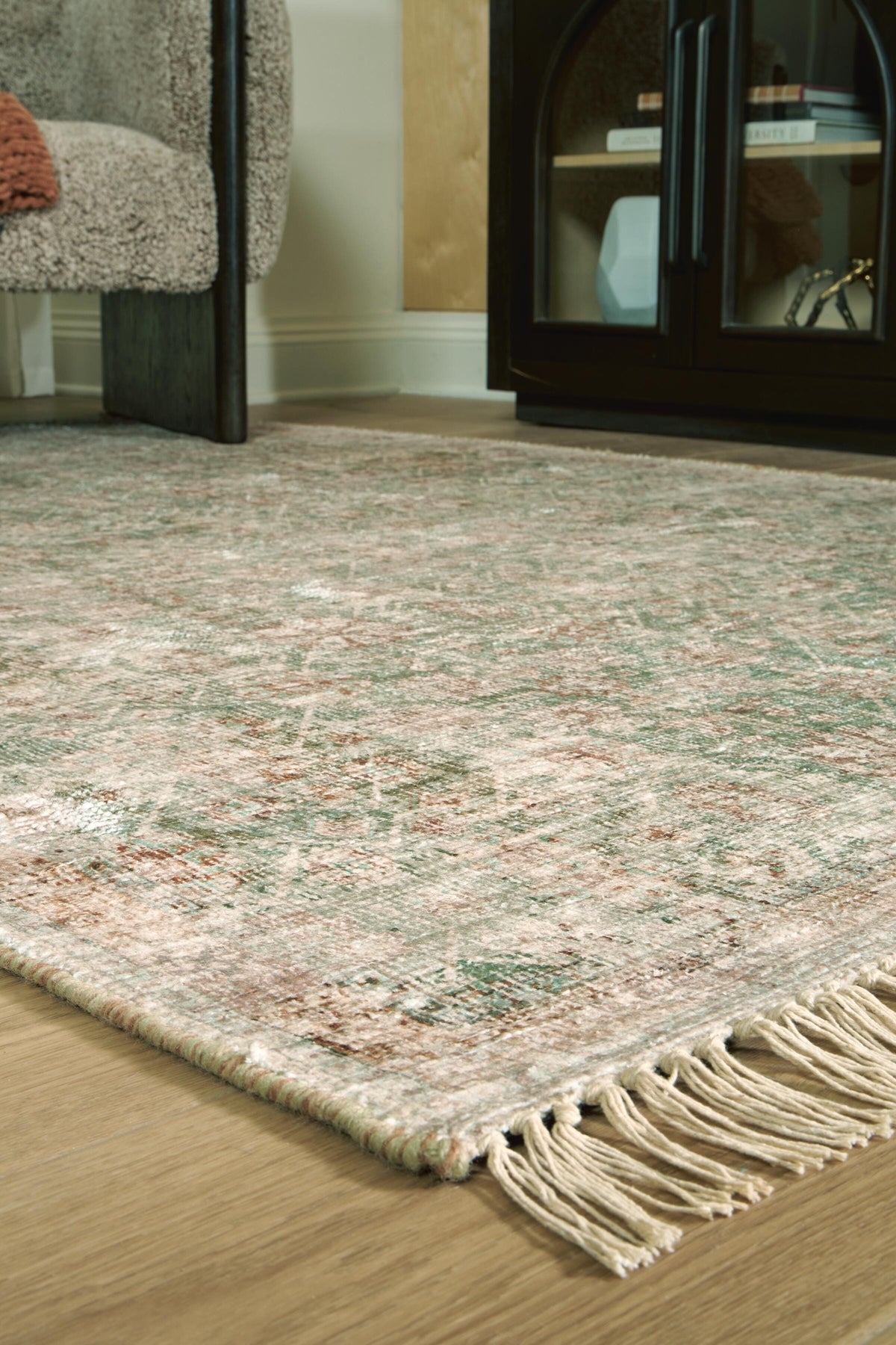 Rossbury Area Rugs