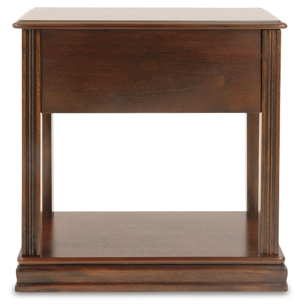 Breegin End & Side Tables
