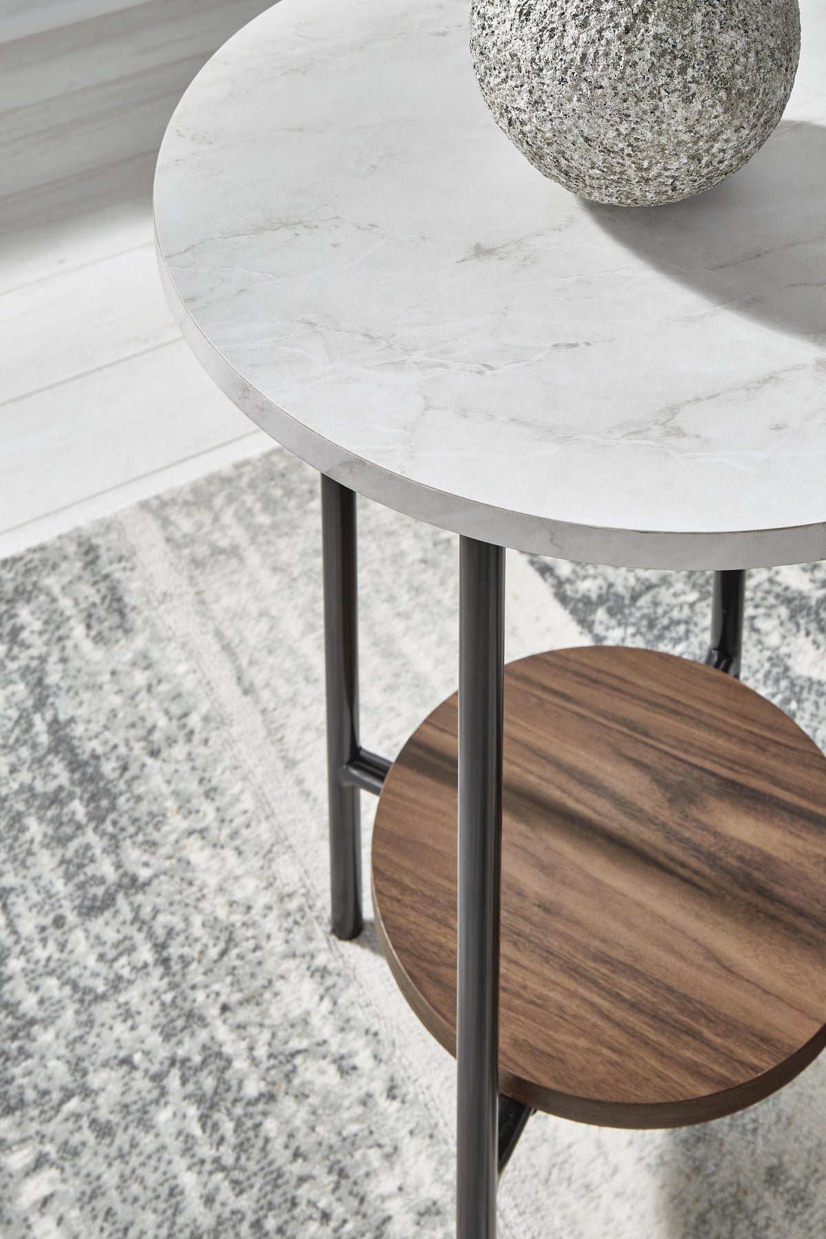 Wrenwich Coffee Table Sets