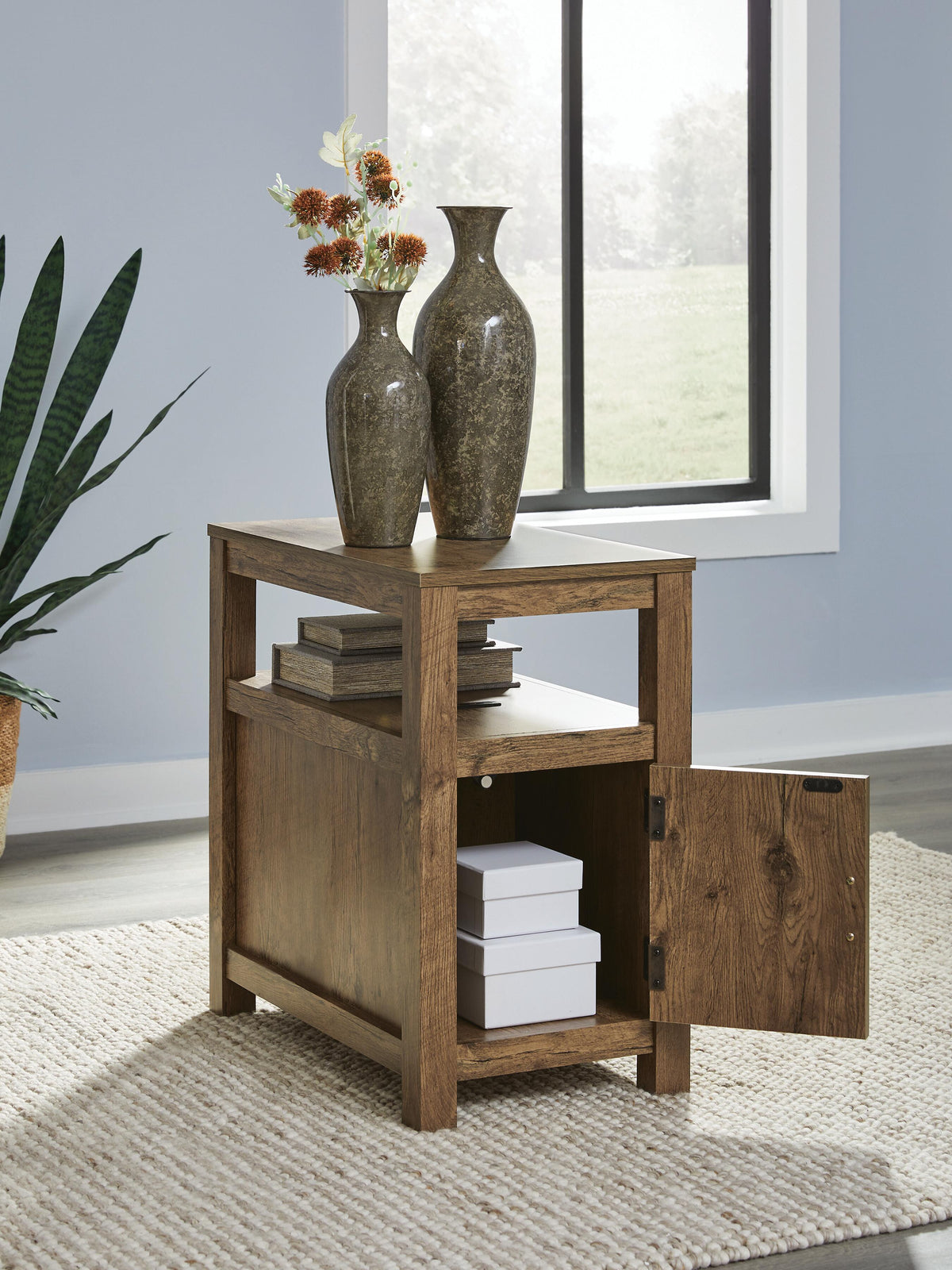 Fendenmore End & Side Tables