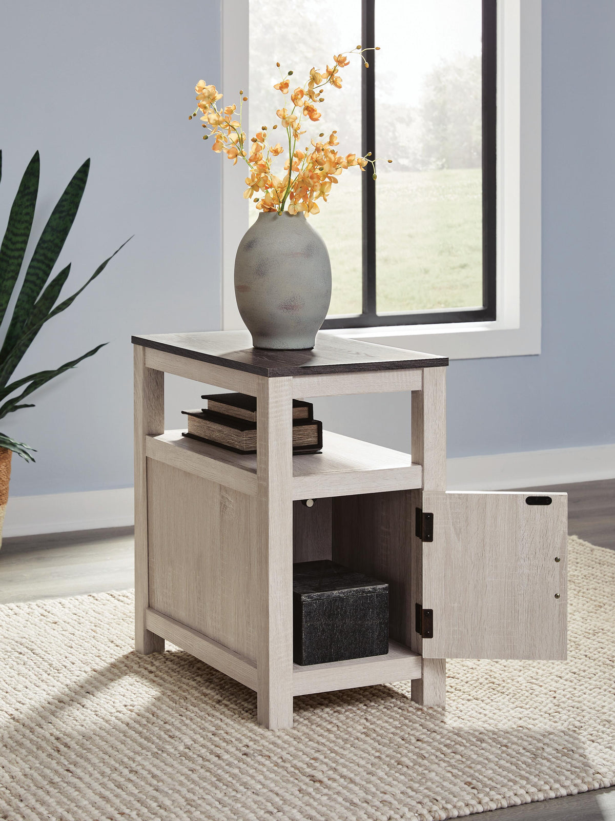 Fendenmore End & Side Tables
