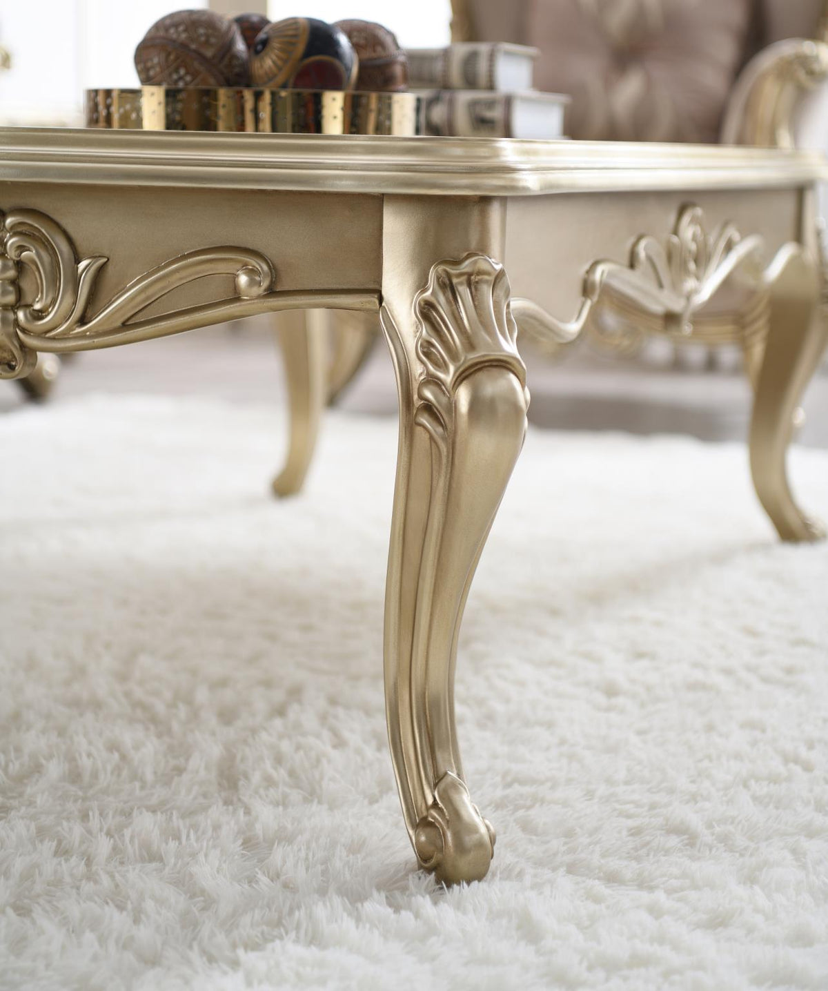 Champagne Gold Traditional Table Set