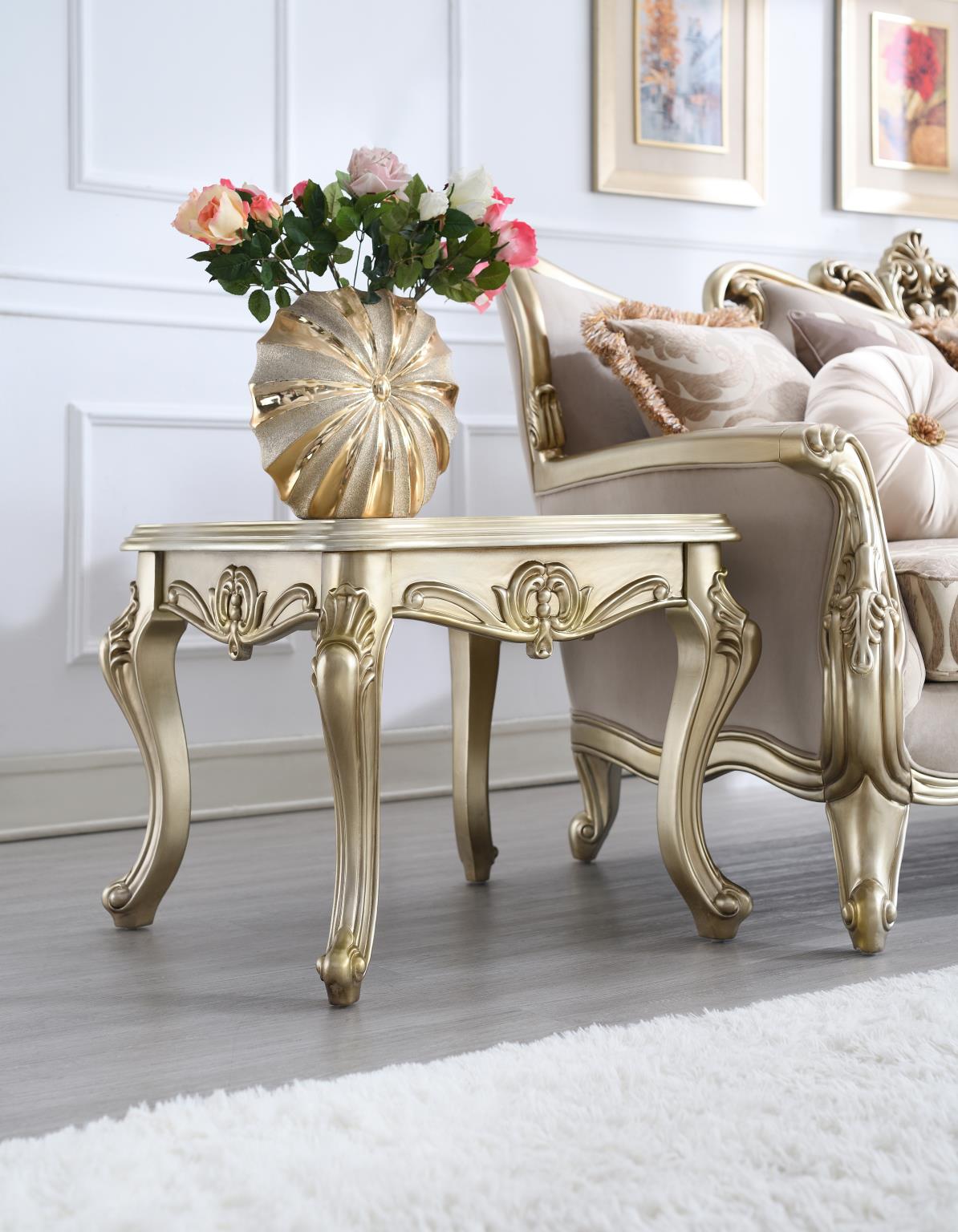 Champagne Gold Traditional Table Set