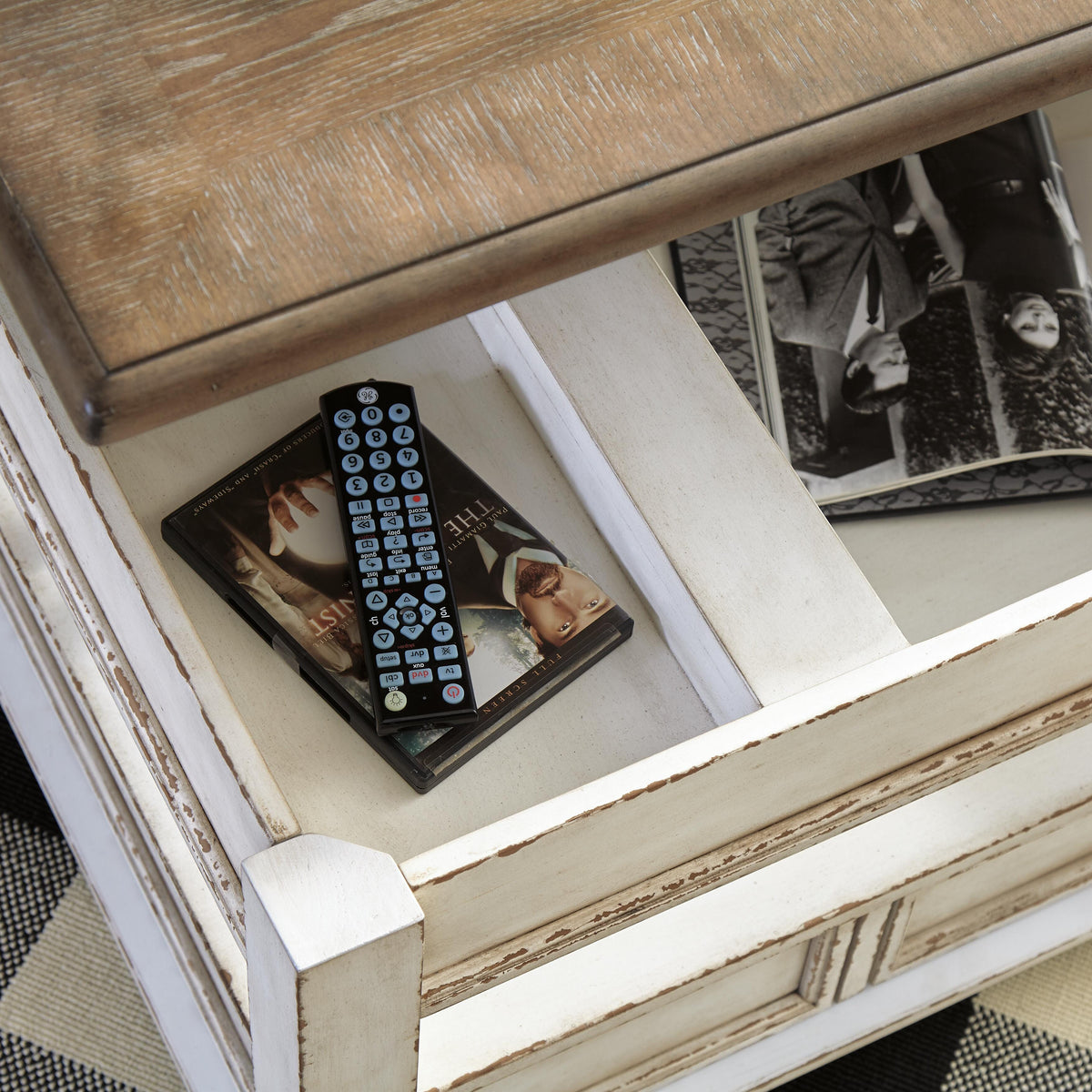 Realyn Coffee Tables