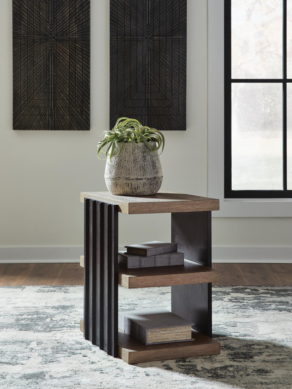 Rylandyn End & Side Tables