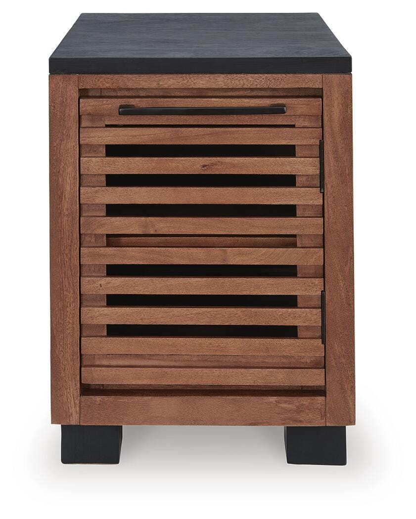 Kallari End & Side Tables
