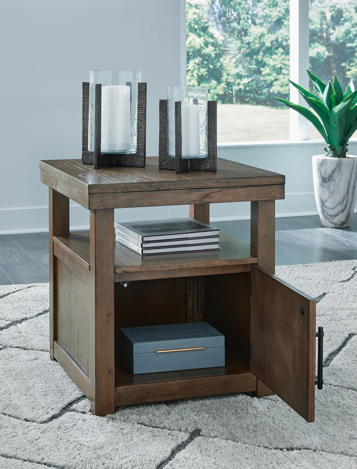 Boardernest End & Side Tables