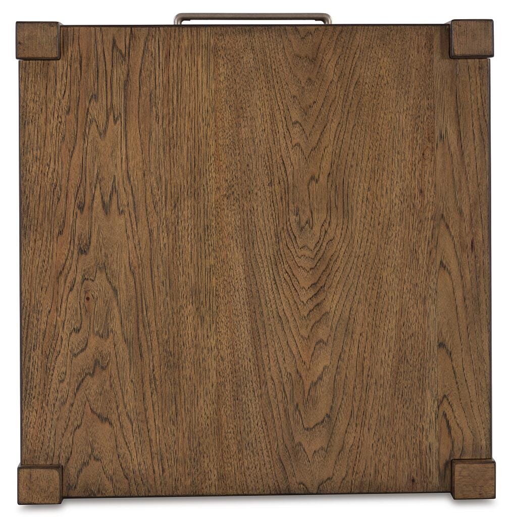 Cabalynn End & Side Tables