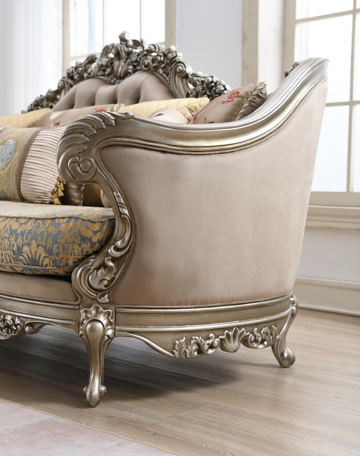 Traditional Brown Sofa & Loveseat Collection