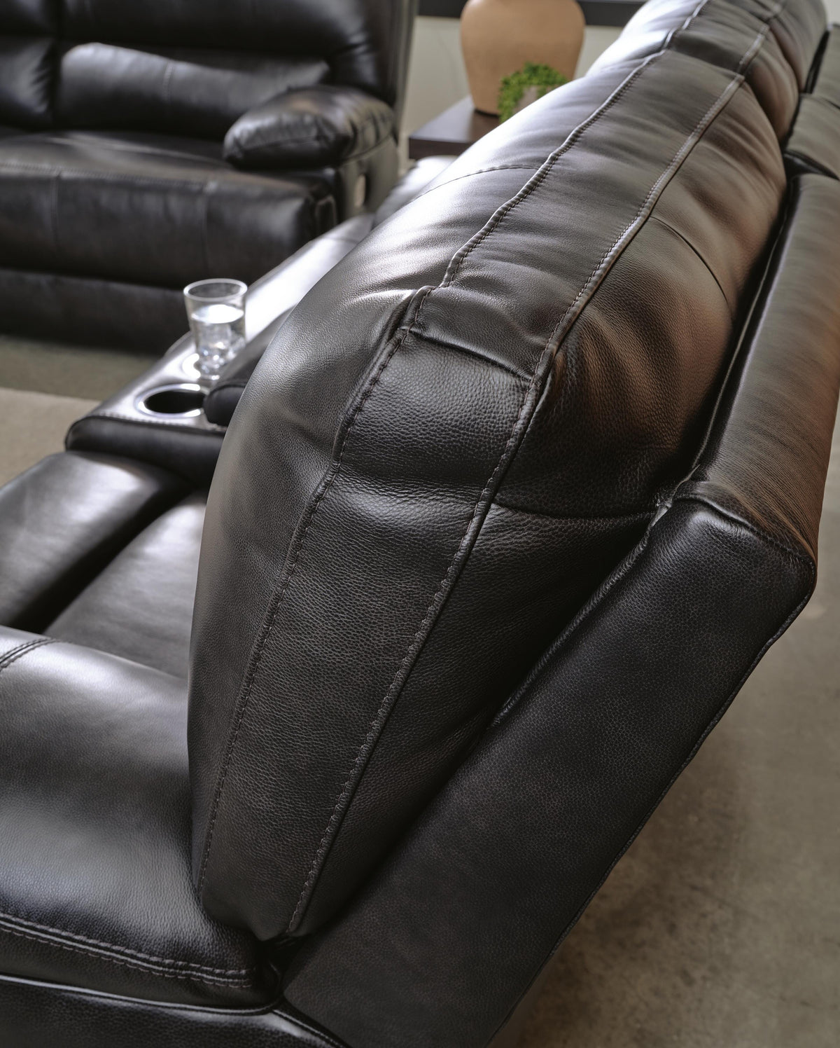 Mountainous Power Reclining Sofas