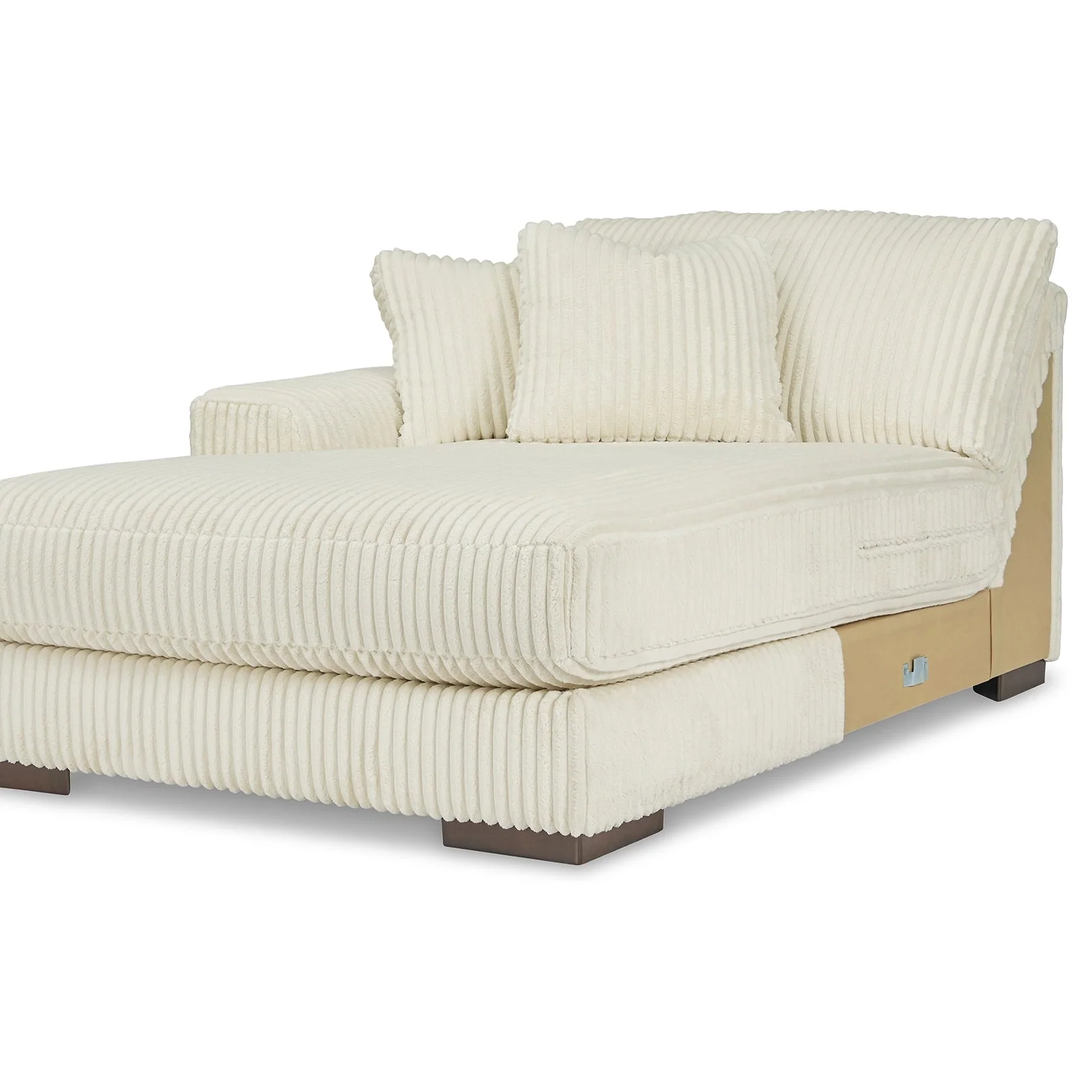 Lindyn Super Chaise