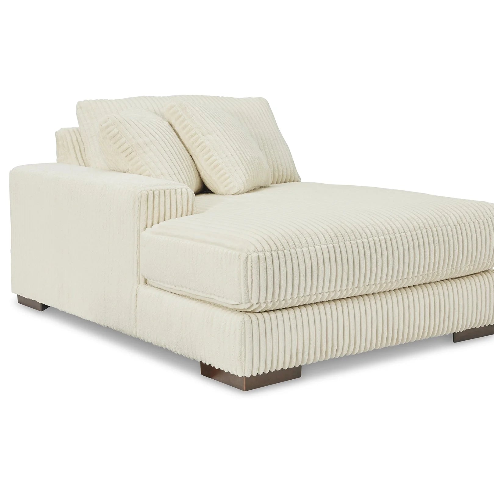 Lindyn Super Chaise