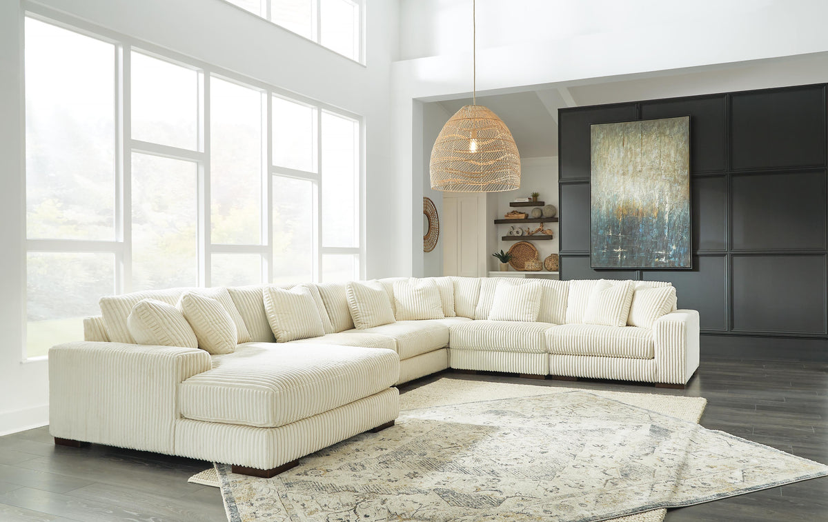 Lindyn Stationary Sectional by Ashley - image 14