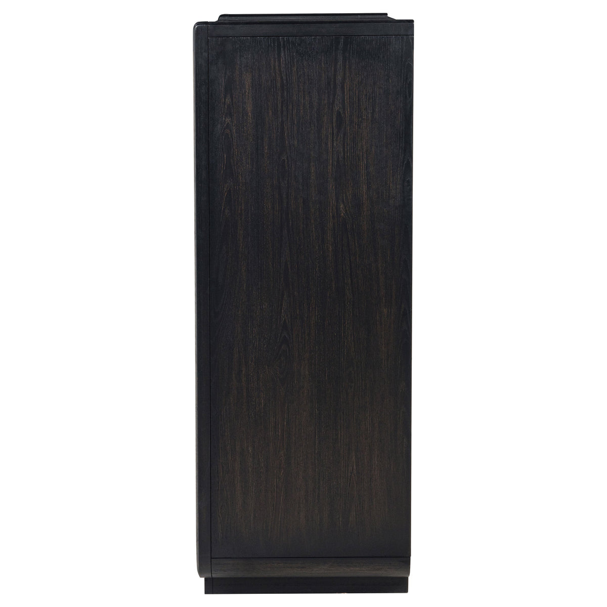 Leandro Chests